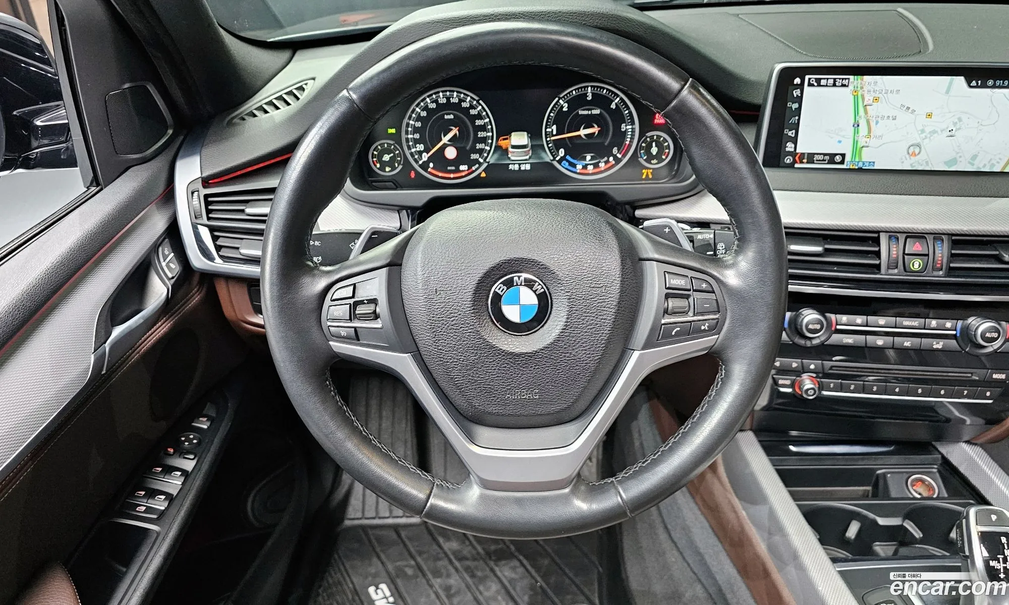 BMW X5 2018 — 14