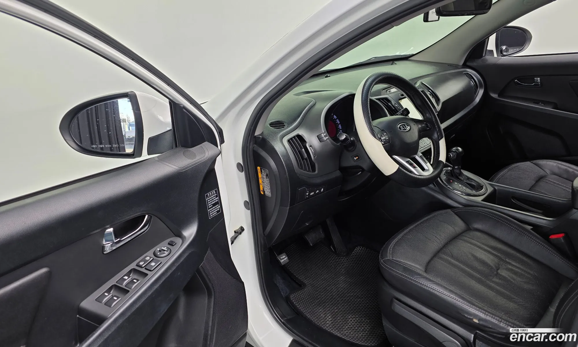 Kia Sportage R 2011 — 11