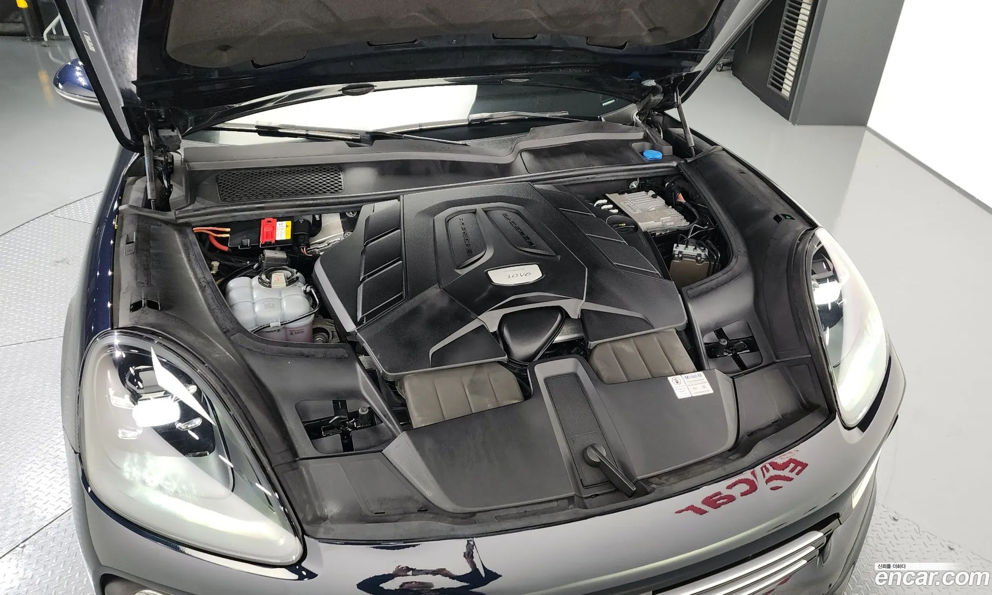 Porsche Cayenne 2021 — 20