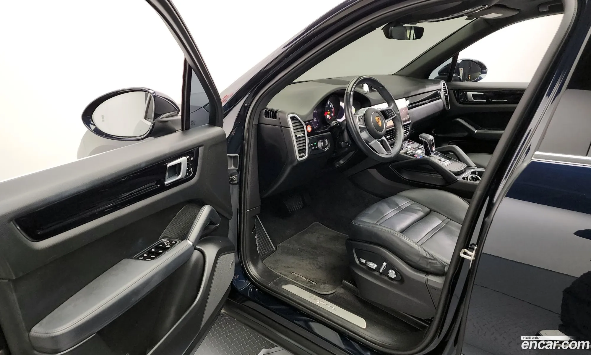 Porsche Cayenne 2021 — 19