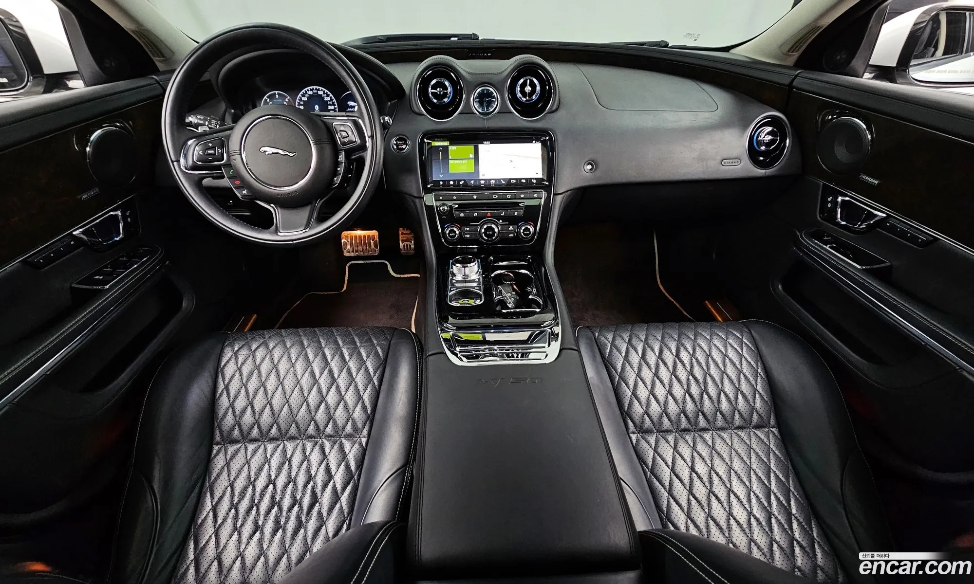 Jaguar XJ 2019 — 7