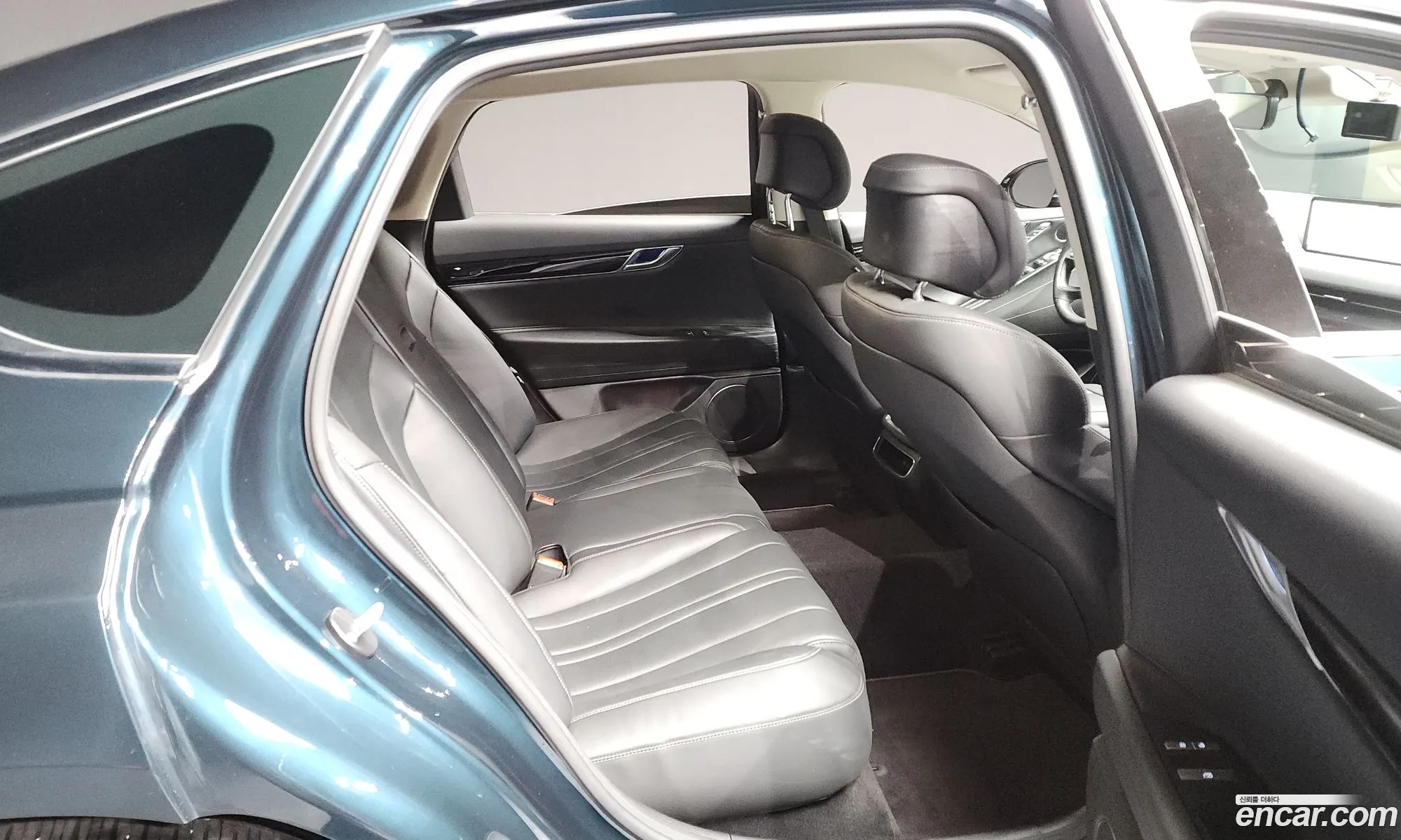 Genesis G80 2022 — 13