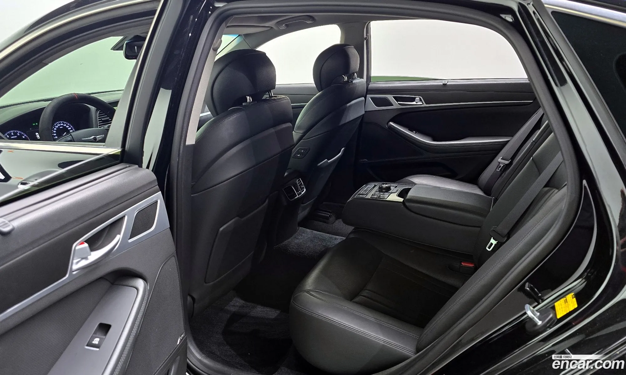 Hyundai Genesis DH 2014 — 14