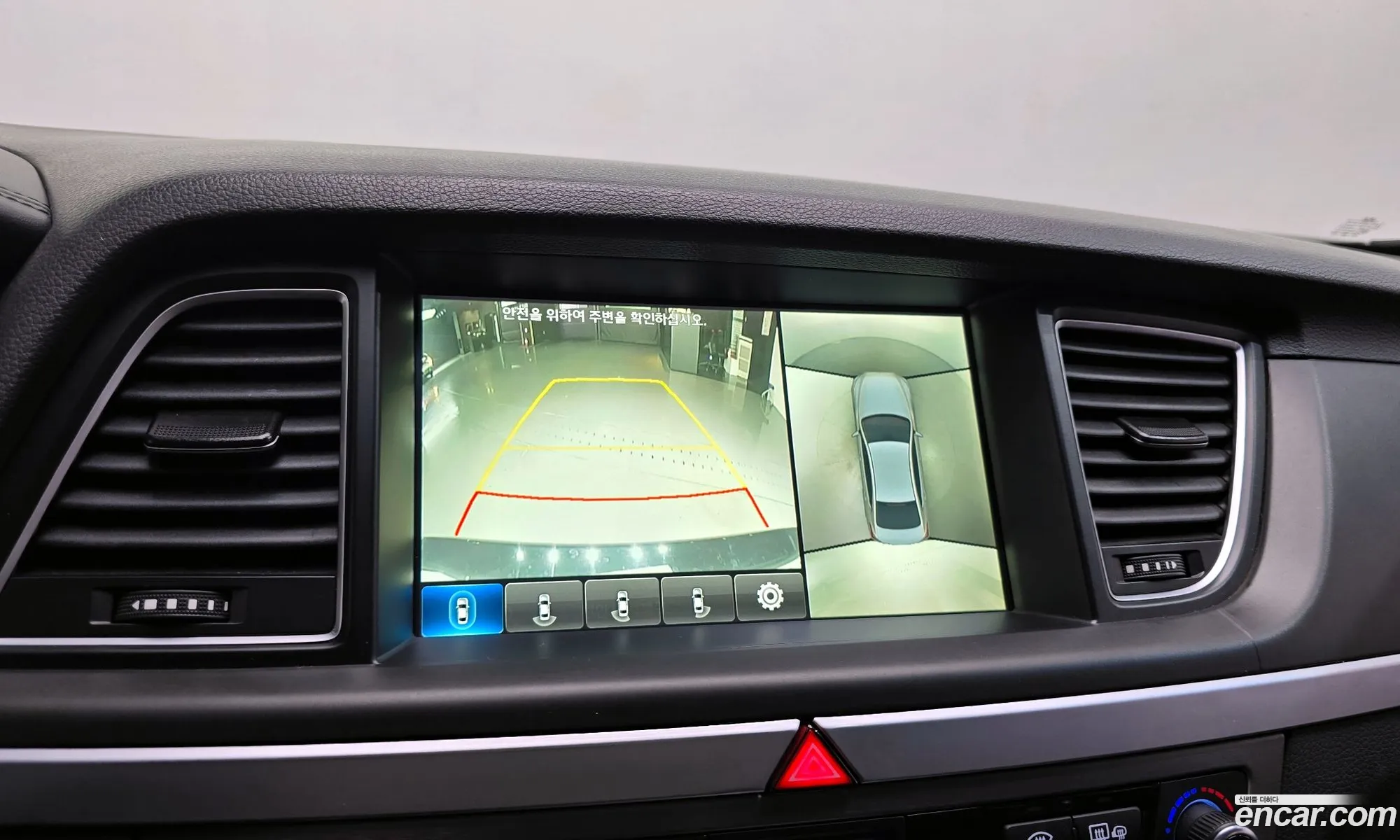 Hyundai Genesis DH 2014 — 3