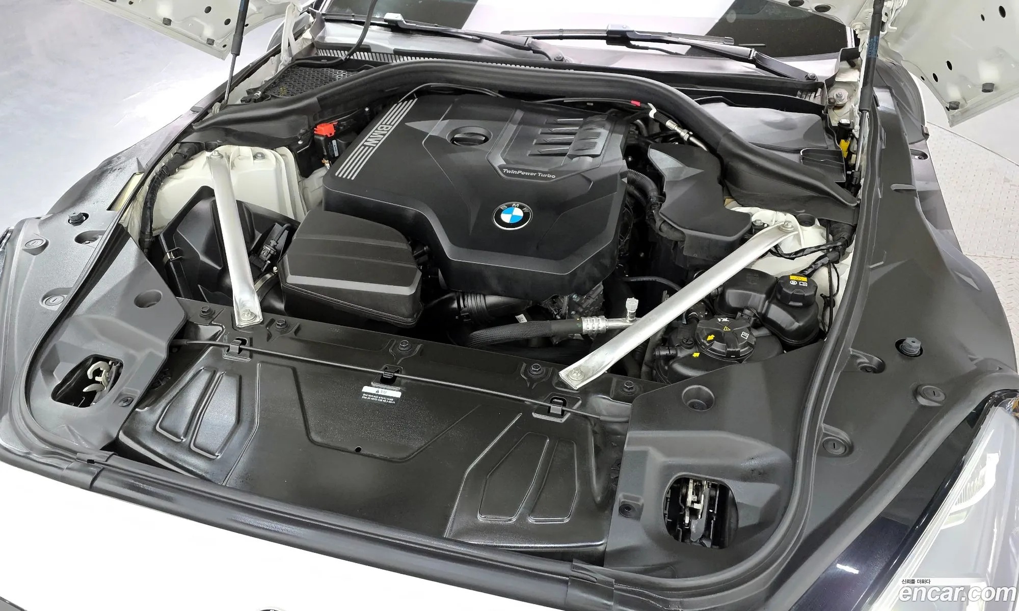 BMW Z4 2022 WBAHF7100NWX47835 — 3