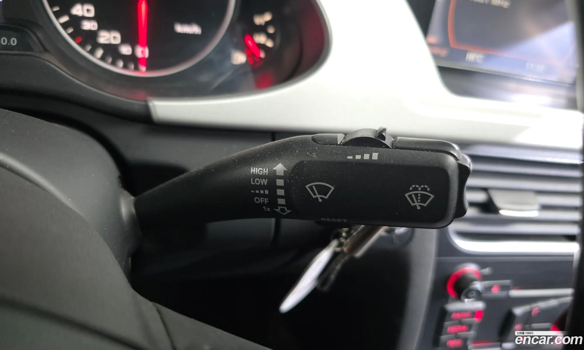 Audi A4 2011 WAUZZZ8KXBN023294 — 9