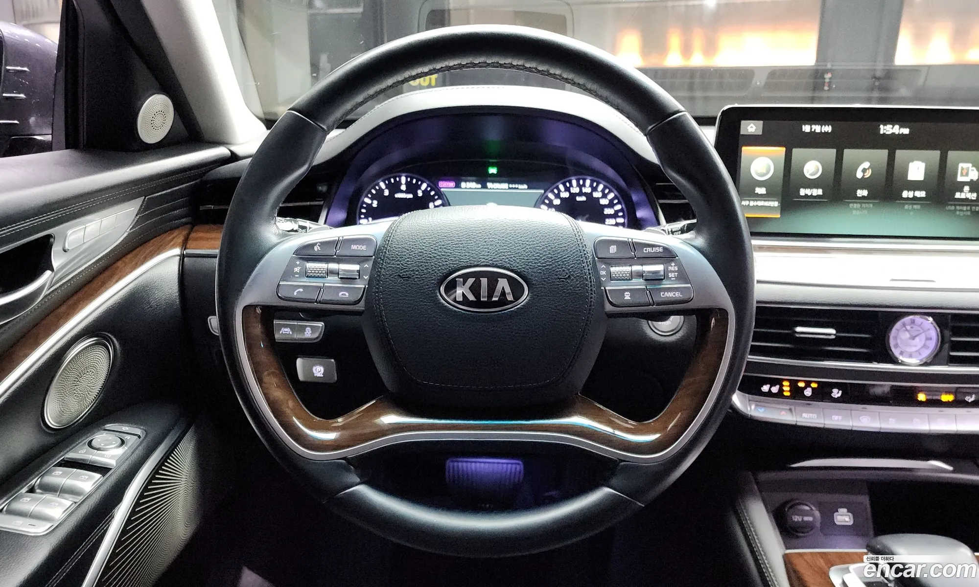 Kia The K9 2018 — 18