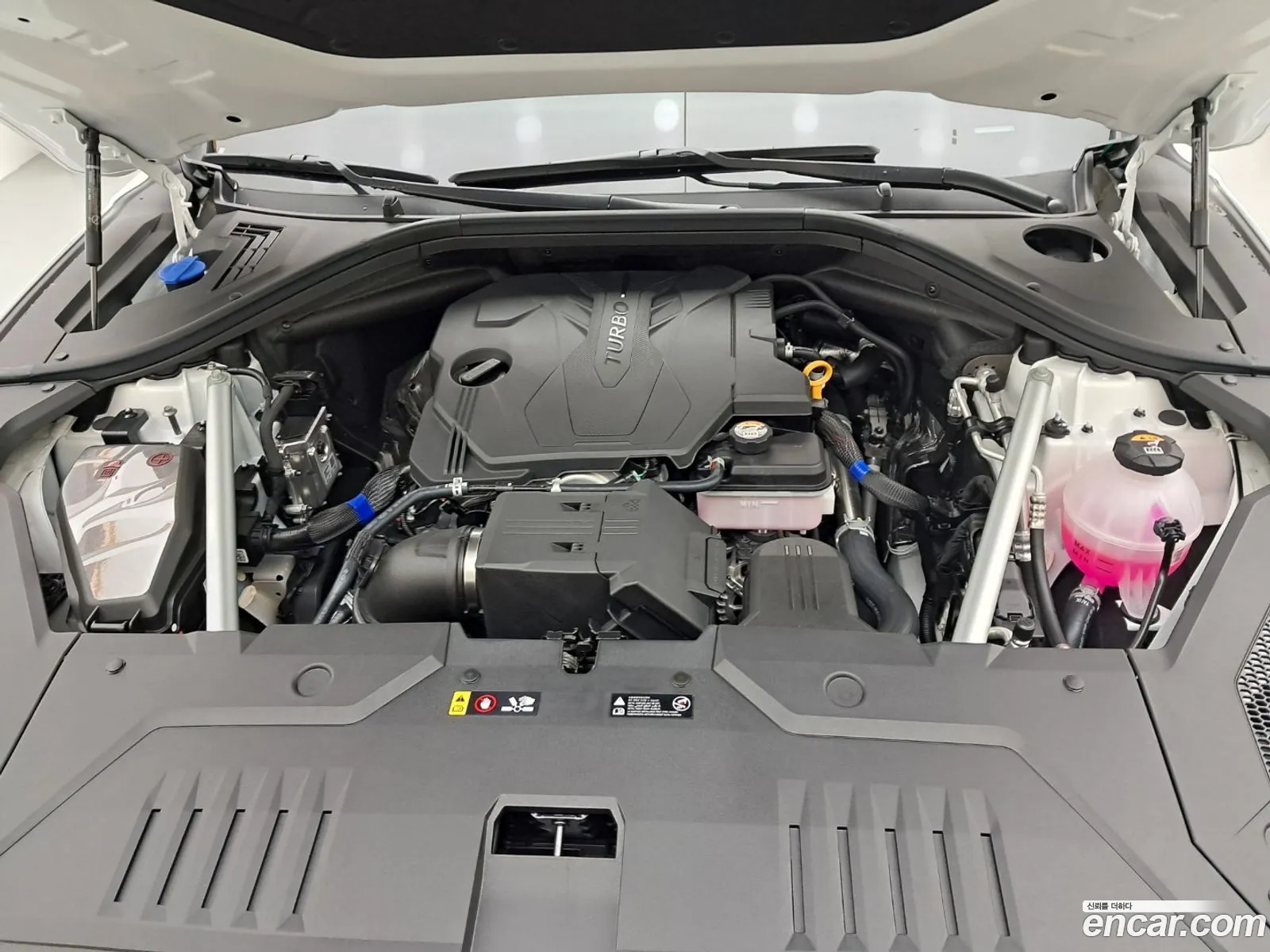 Genesis GV70 2025 — 10