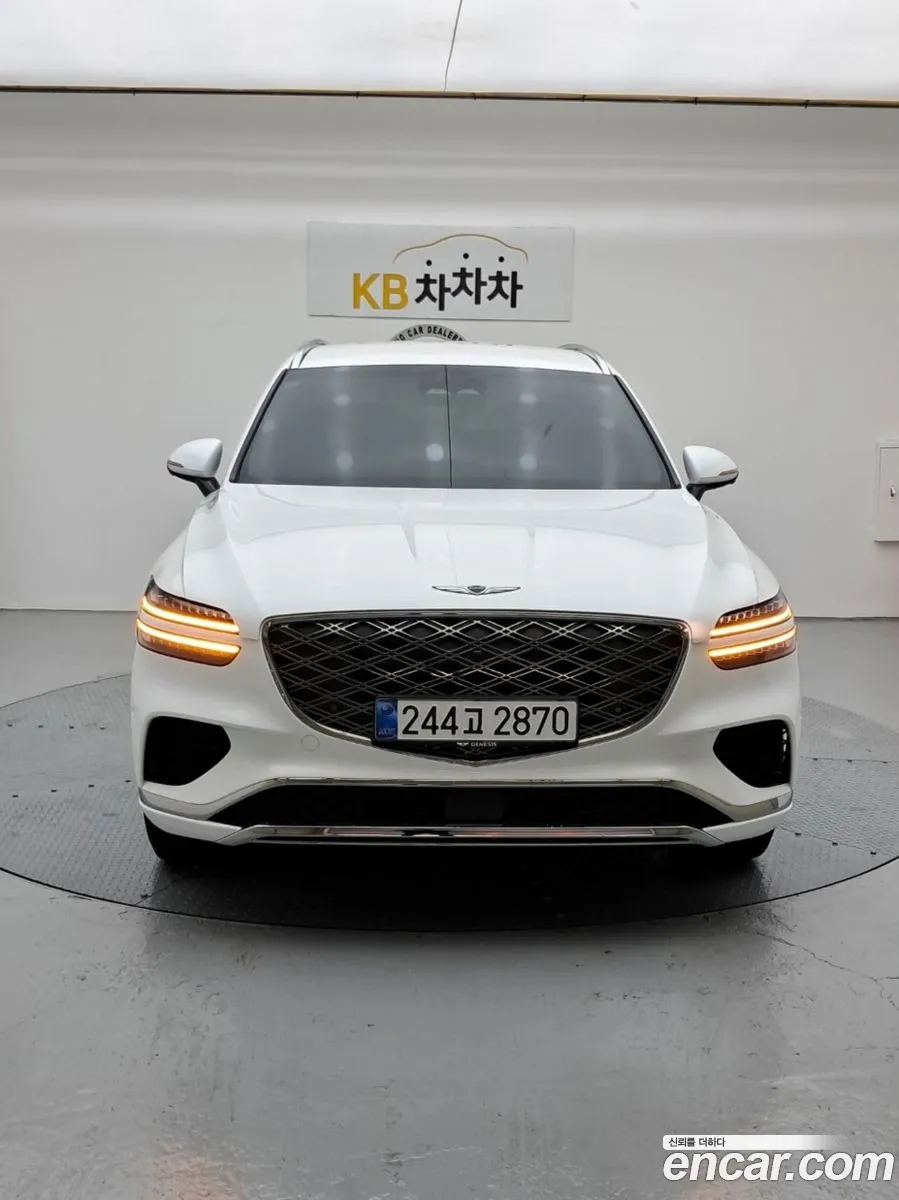 Genesis GV70 2025 — 8