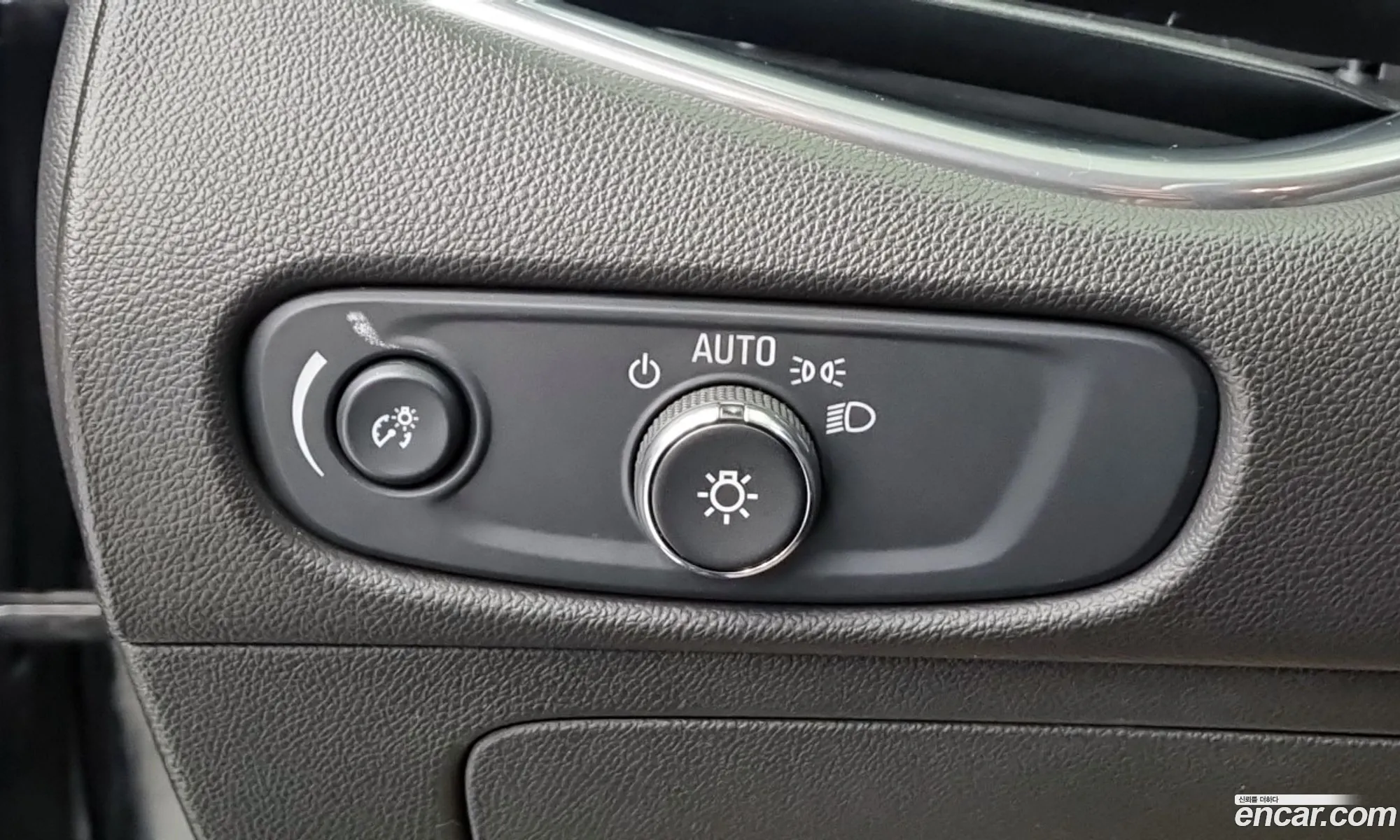 Chevrolet (GM Daewoo) Malibu 2016 — 10