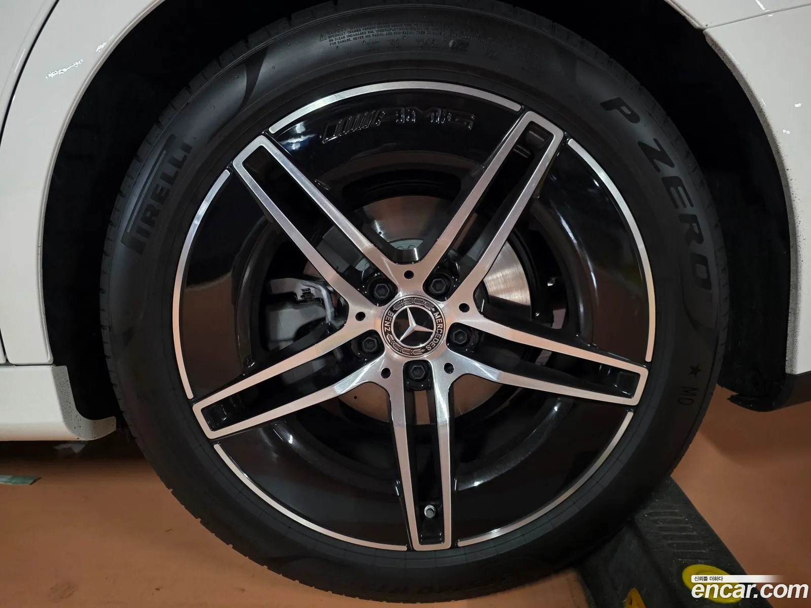 Mercedes-Benz E-Class W214 2025 — 2