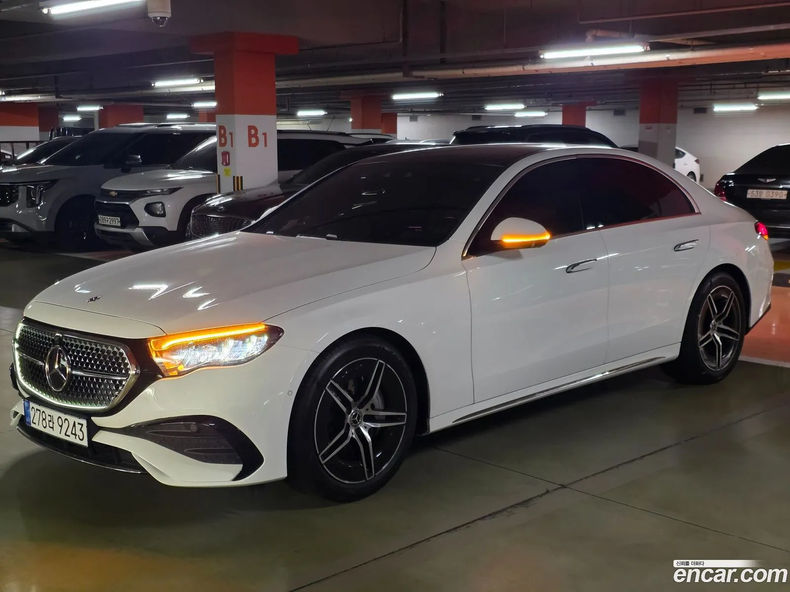 Mercedes-Benz E-Class W214 2025 — 16