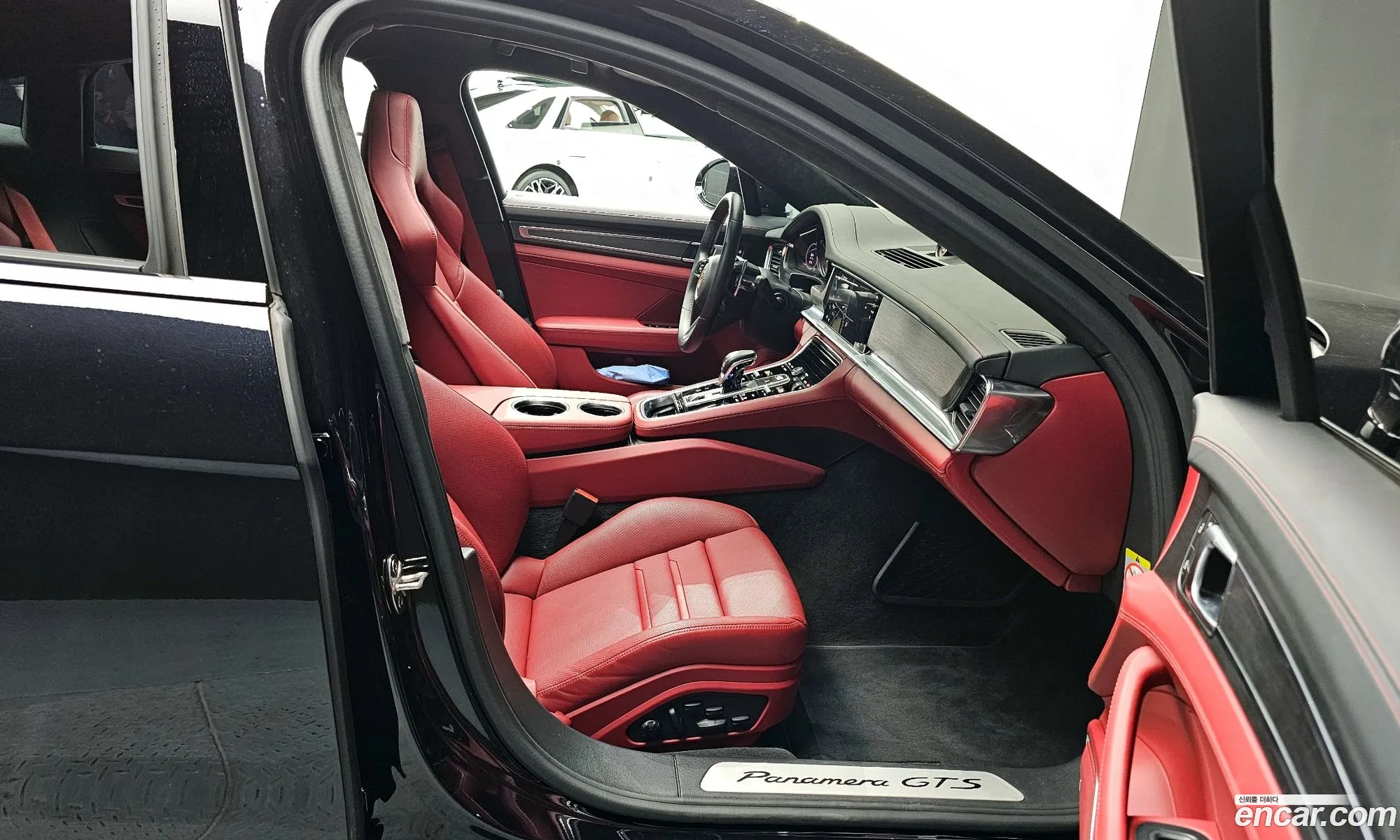 Porsche Panamera 2023 — 4