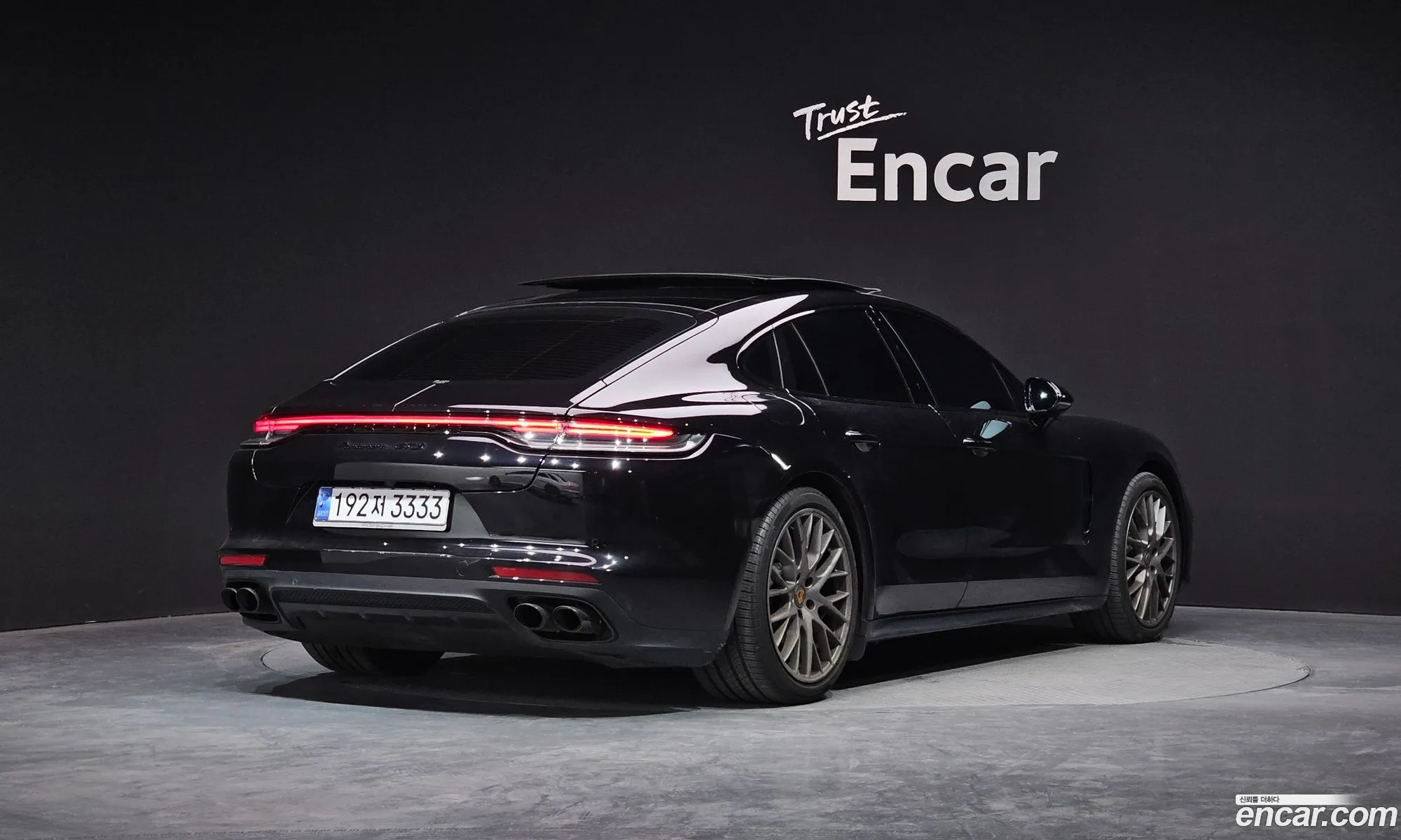Porsche Panamera 2023 — 2