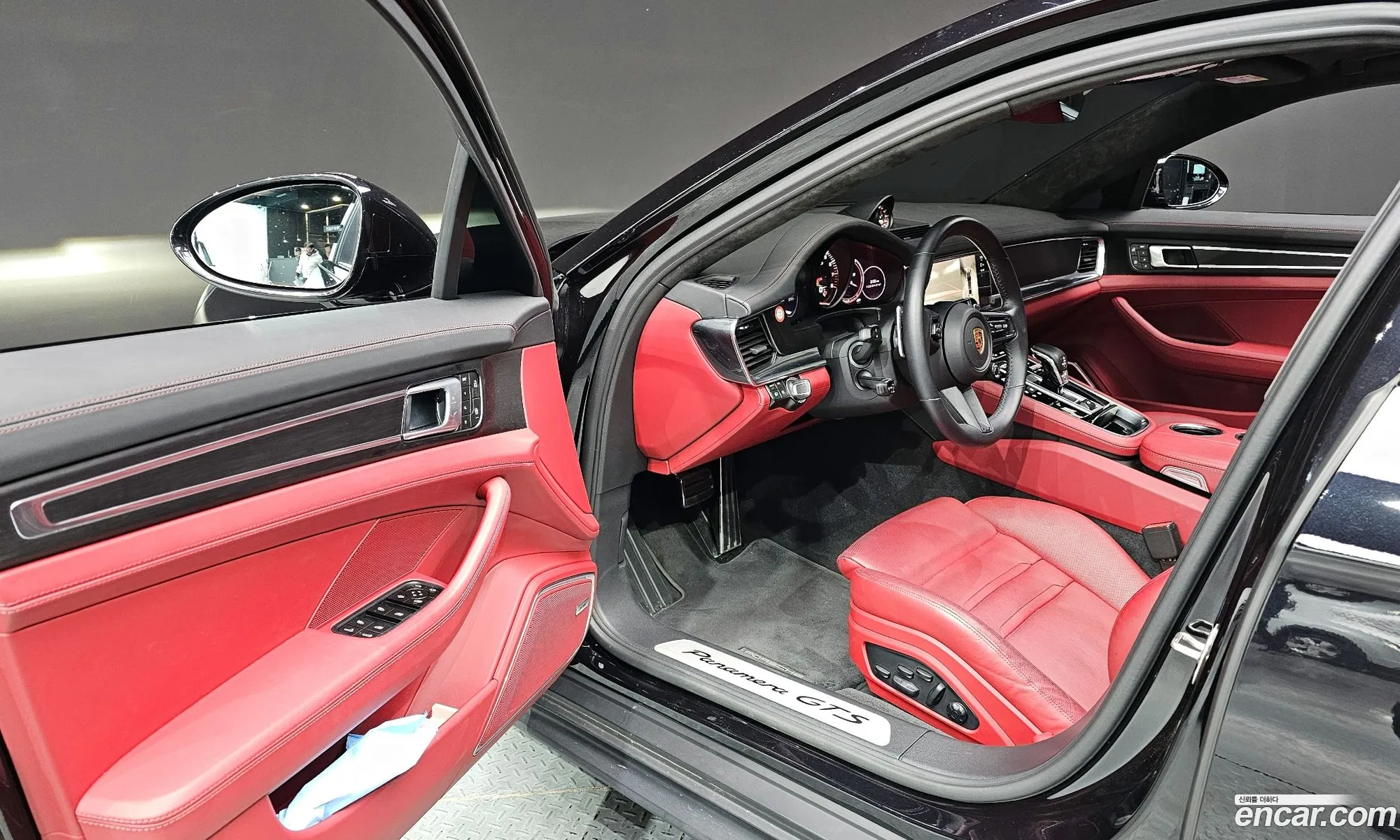 Porsche Panamera 2023 — 19