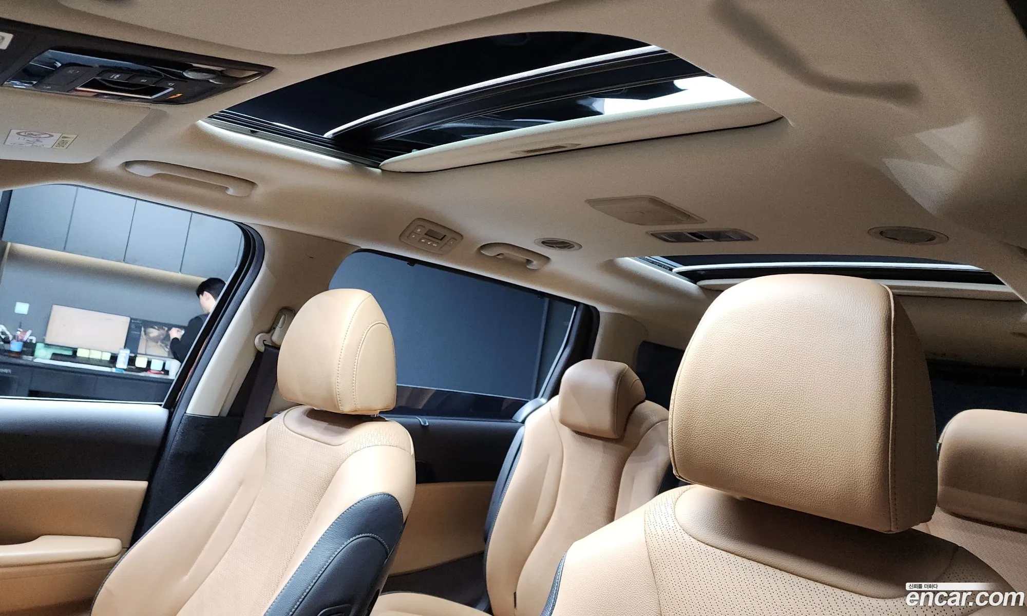 Kia Carnival 2022 — 2