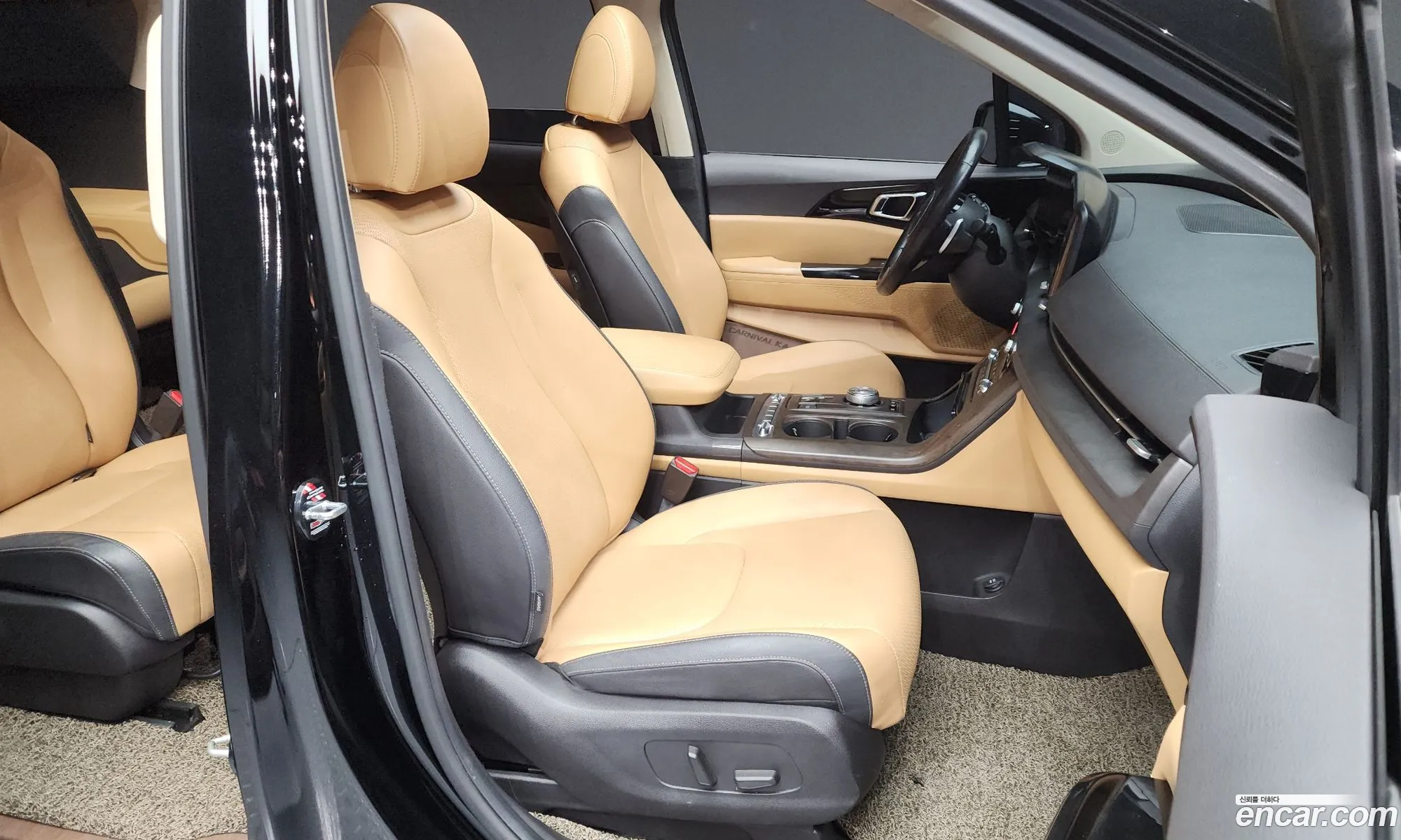 Kia Carnival 2022 — 14