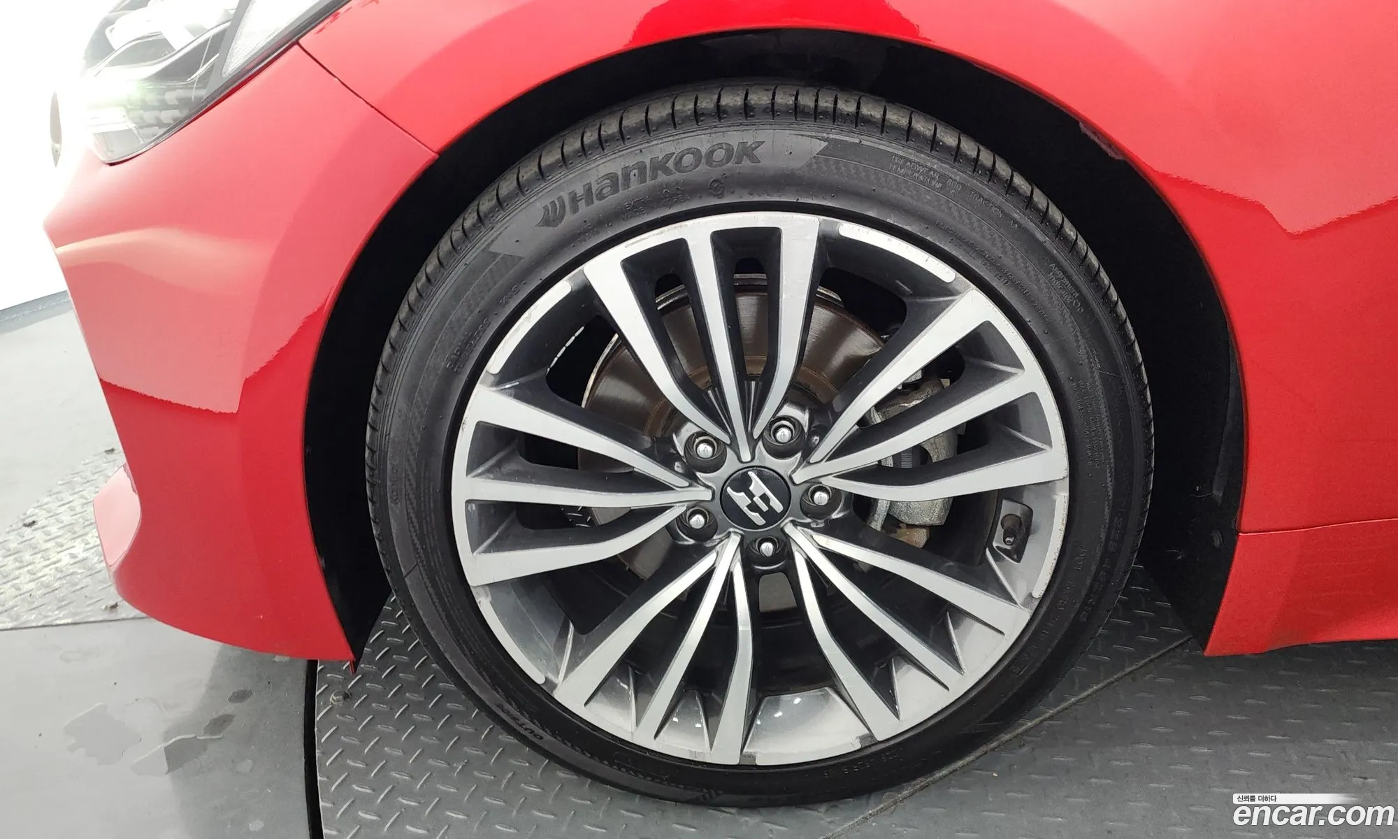 Kia Stinger 2017 — 8