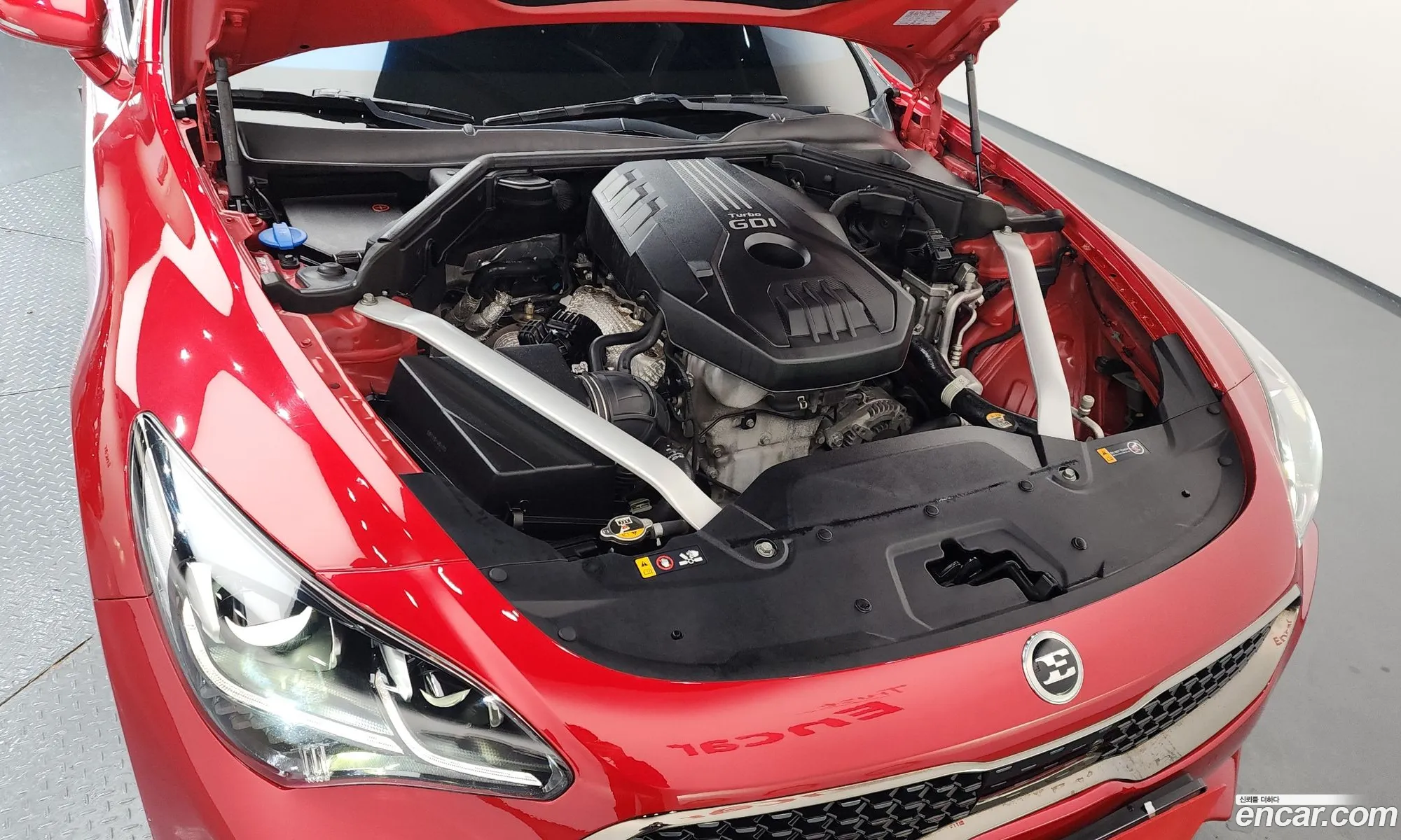 Kia Stinger 2017 — 18