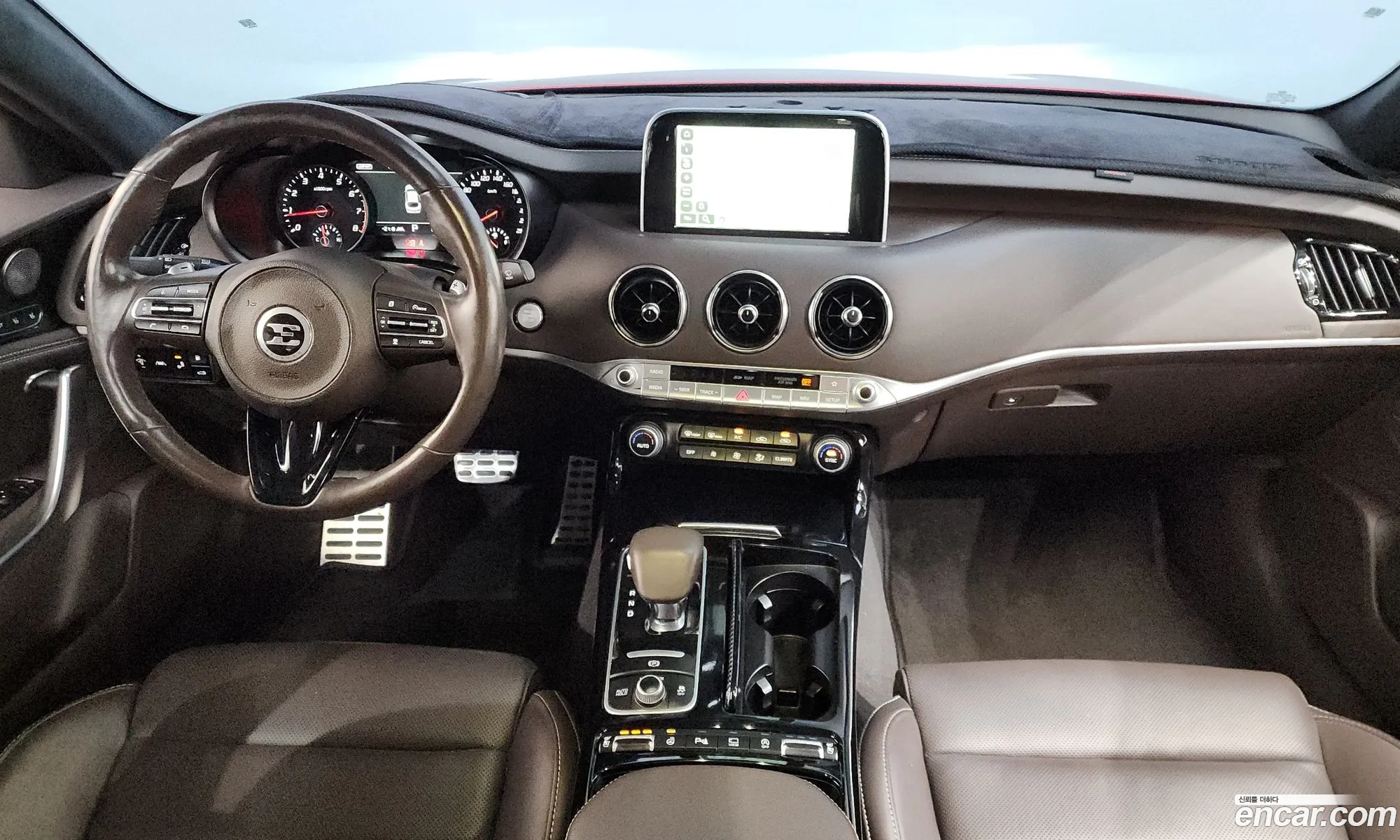 Kia Stinger 2017 — 16