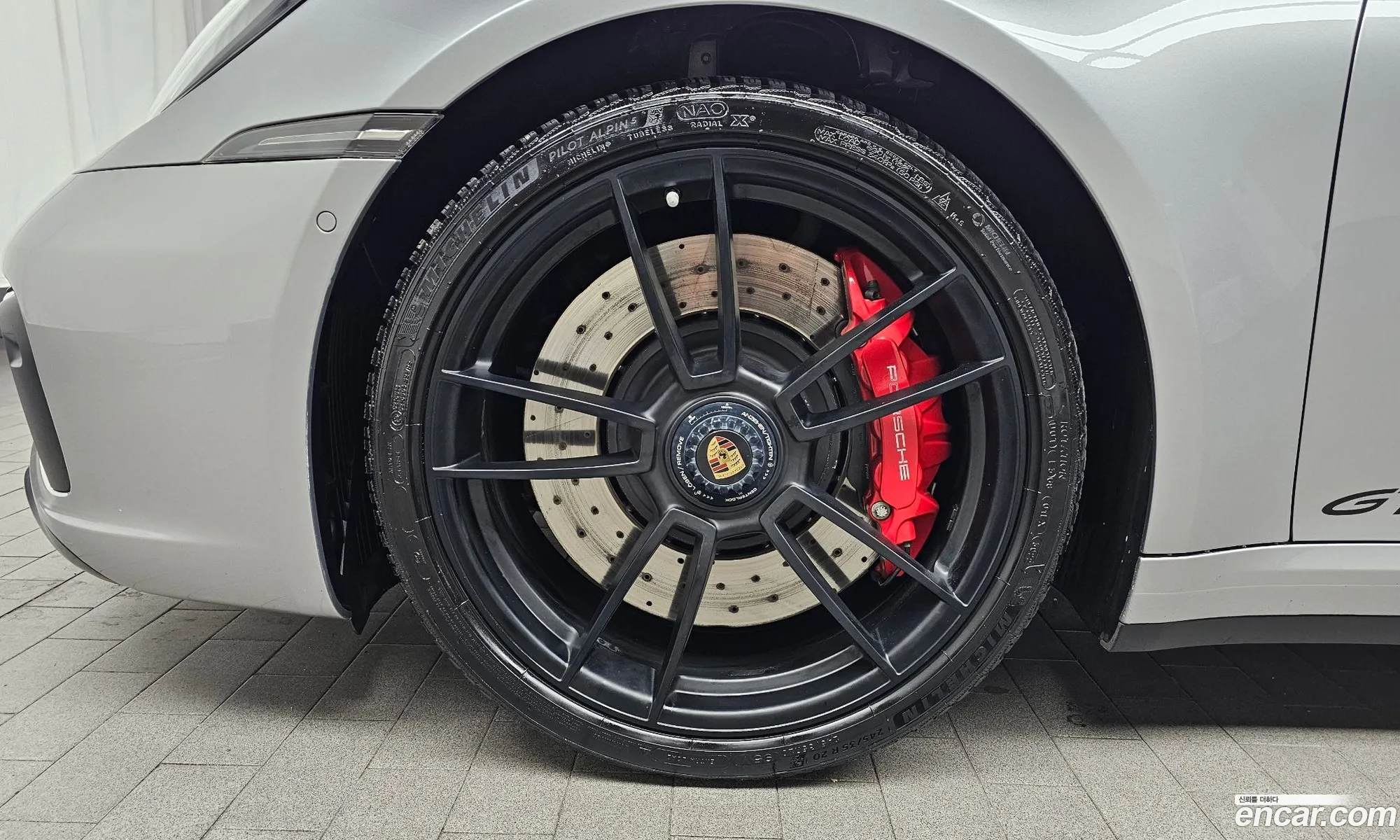Porsche 911 2022 WP0CB299XNS244268 — 4