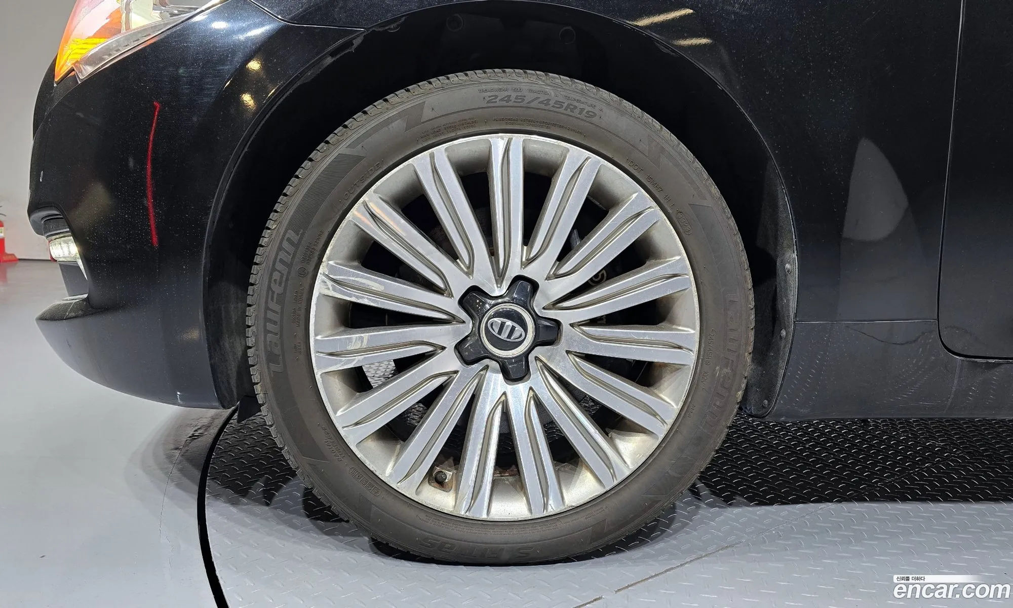 Kia K9 2012 — 19