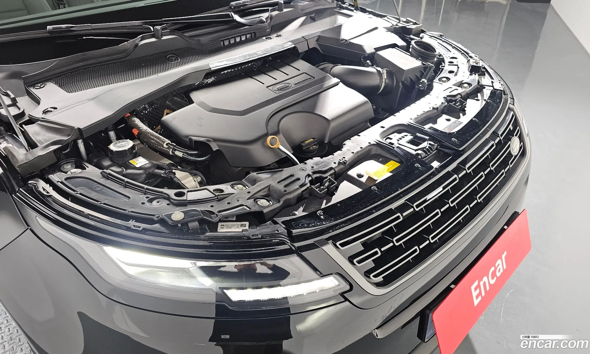 Land Rover Range Rover Evoque 2025 — 12