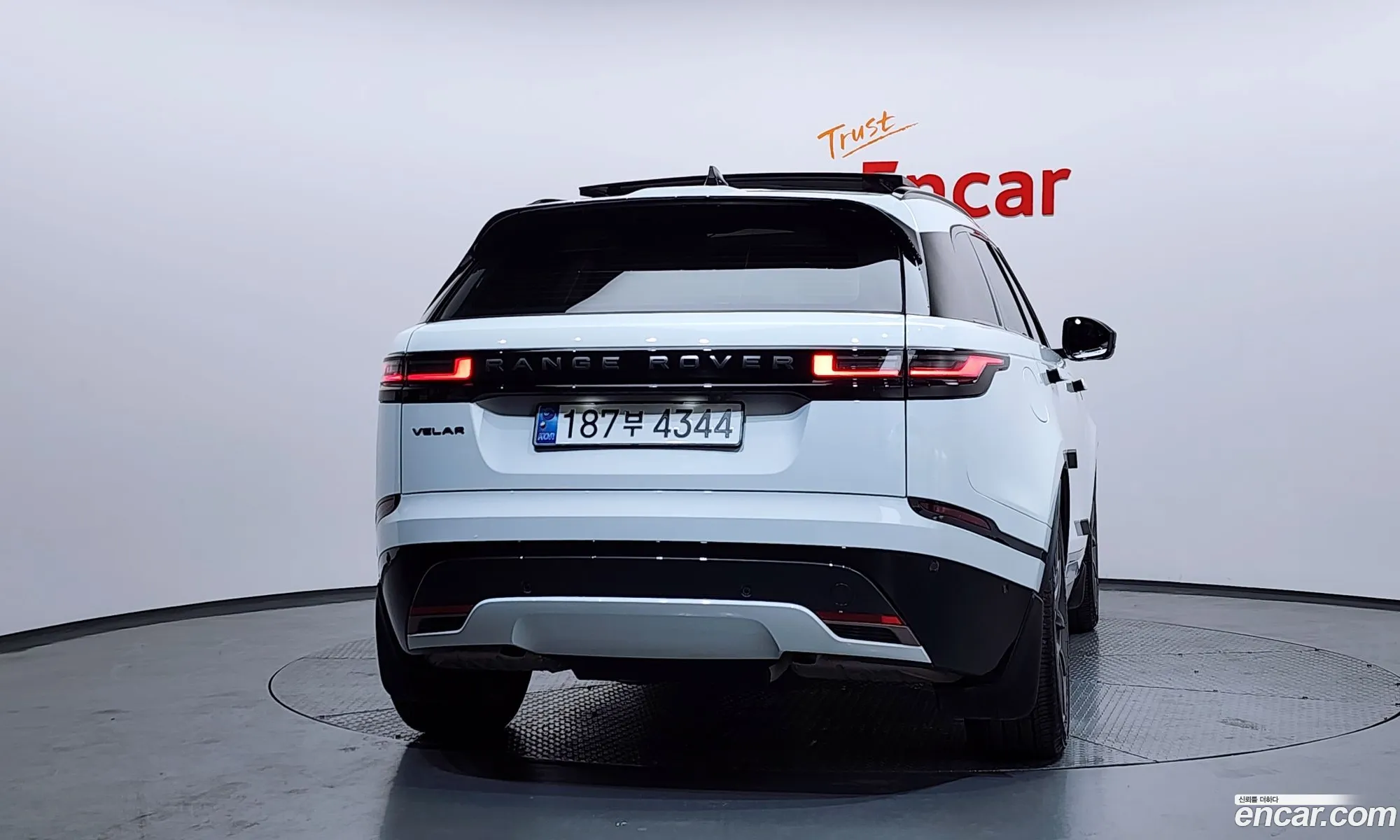 Land Rover Range Rover Velar 2024 SALYA2BU7SA396736 — 6