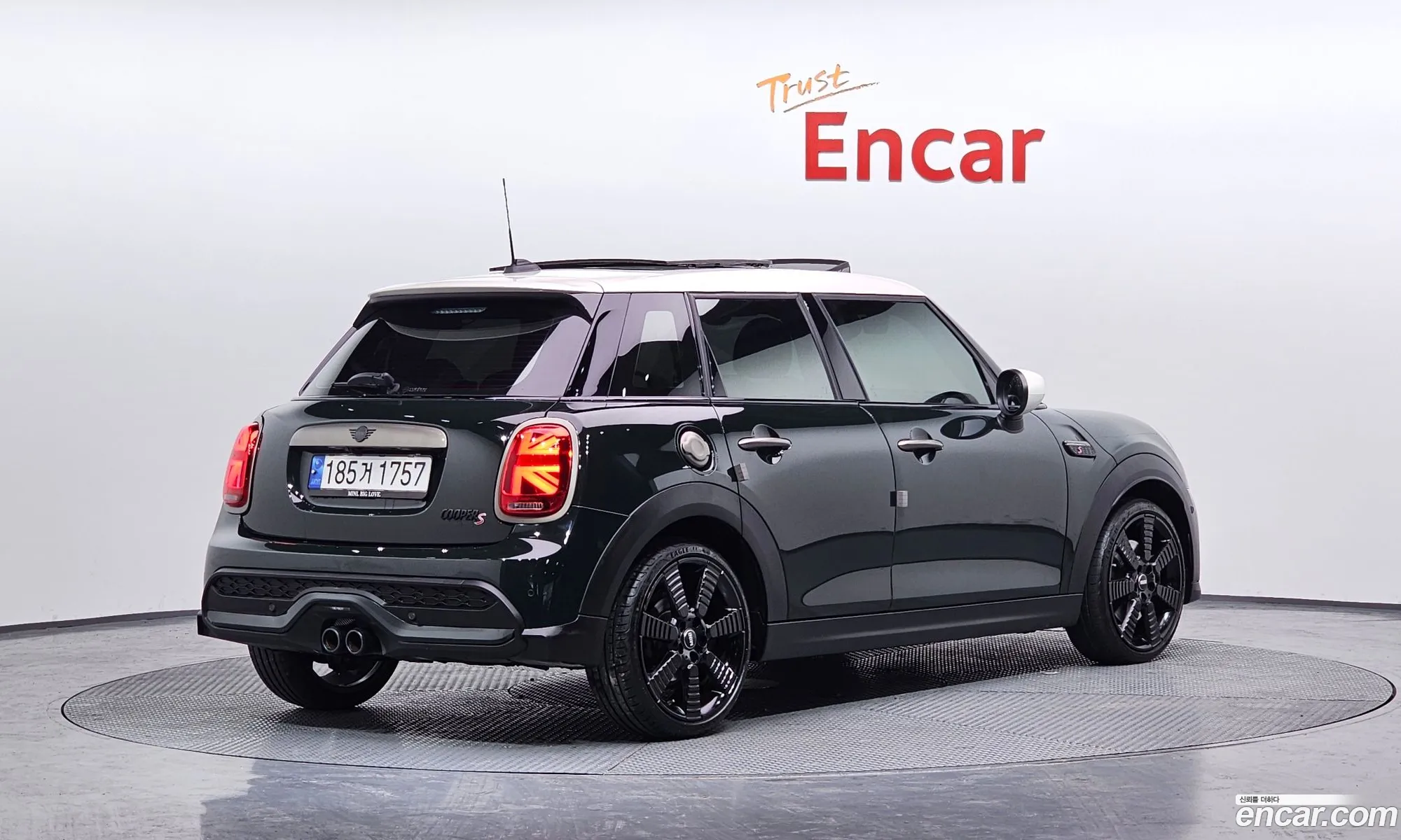Mini Cooper S 2022 WMW61DK03P2S94565 — 18