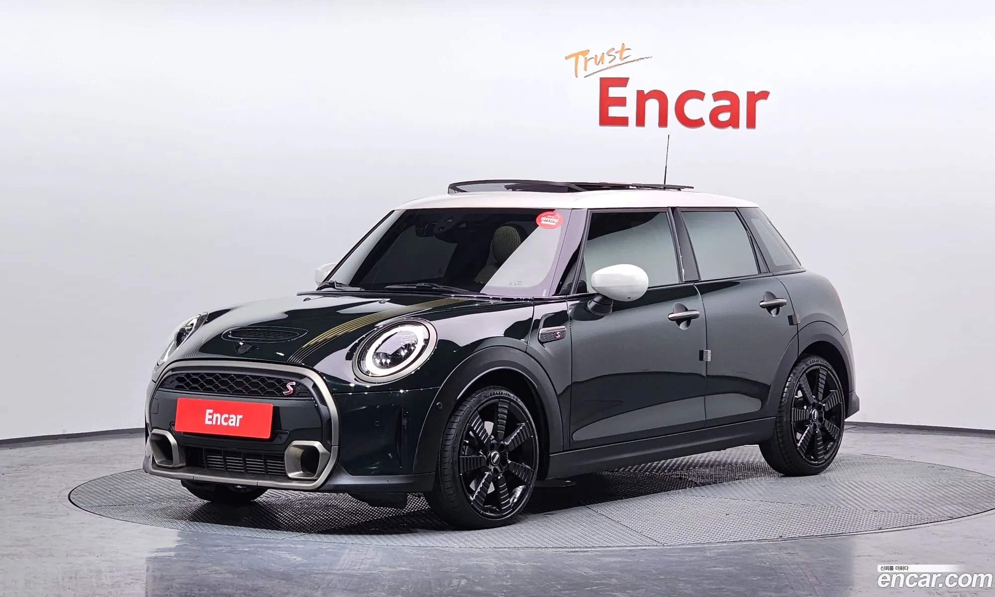Mini Cooper S 2022 WMW61DK03P2S94565 — 16
