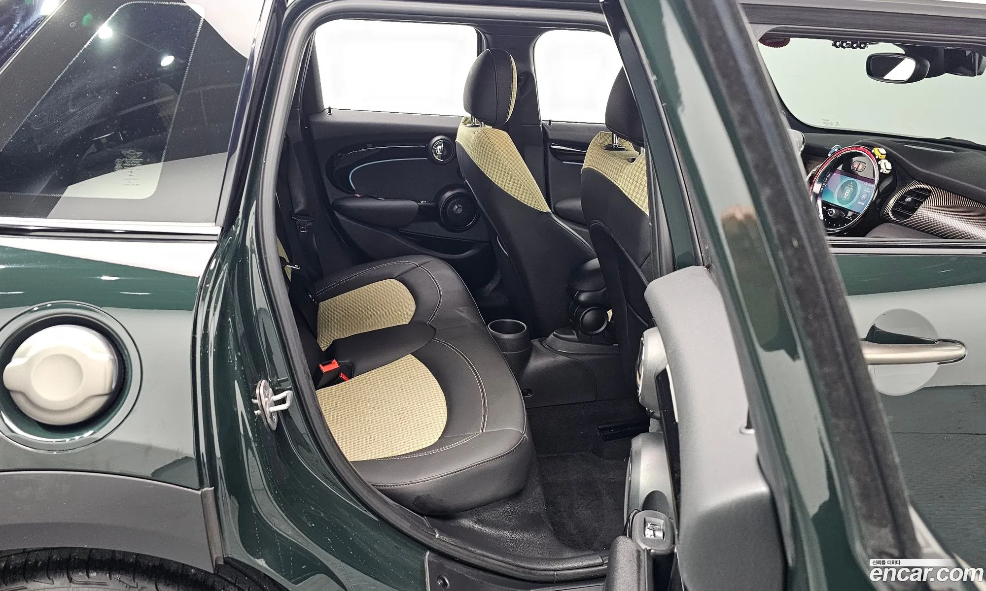 Mini Cooper S 2022 WMW61DK03P2S94565 — 8