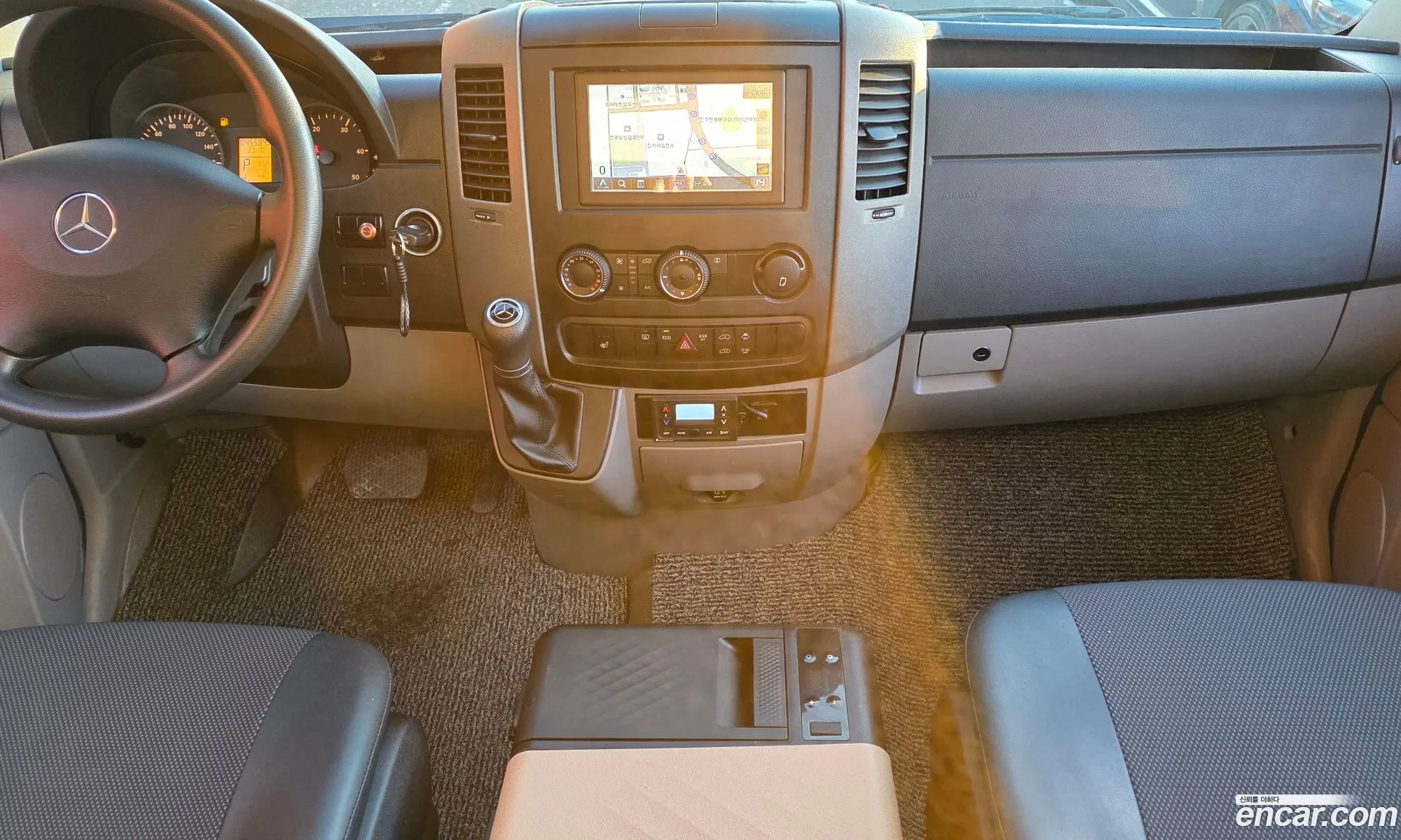 Mercedes-Benz Sprinter 2017 WDB906733HP399007 — 2