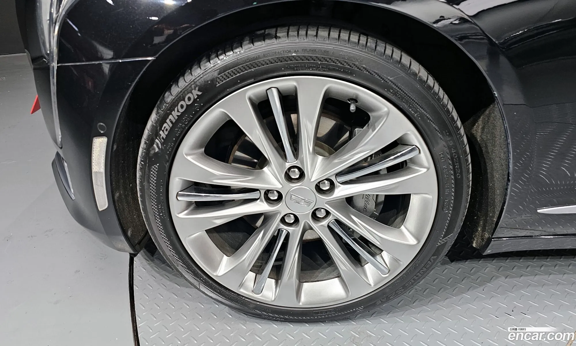 Cadillac CT6 2018 — 6