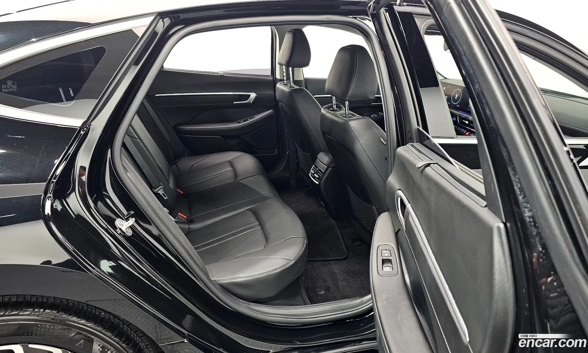 Hyundai Sonata the Edge Hybrid 2024 — 5