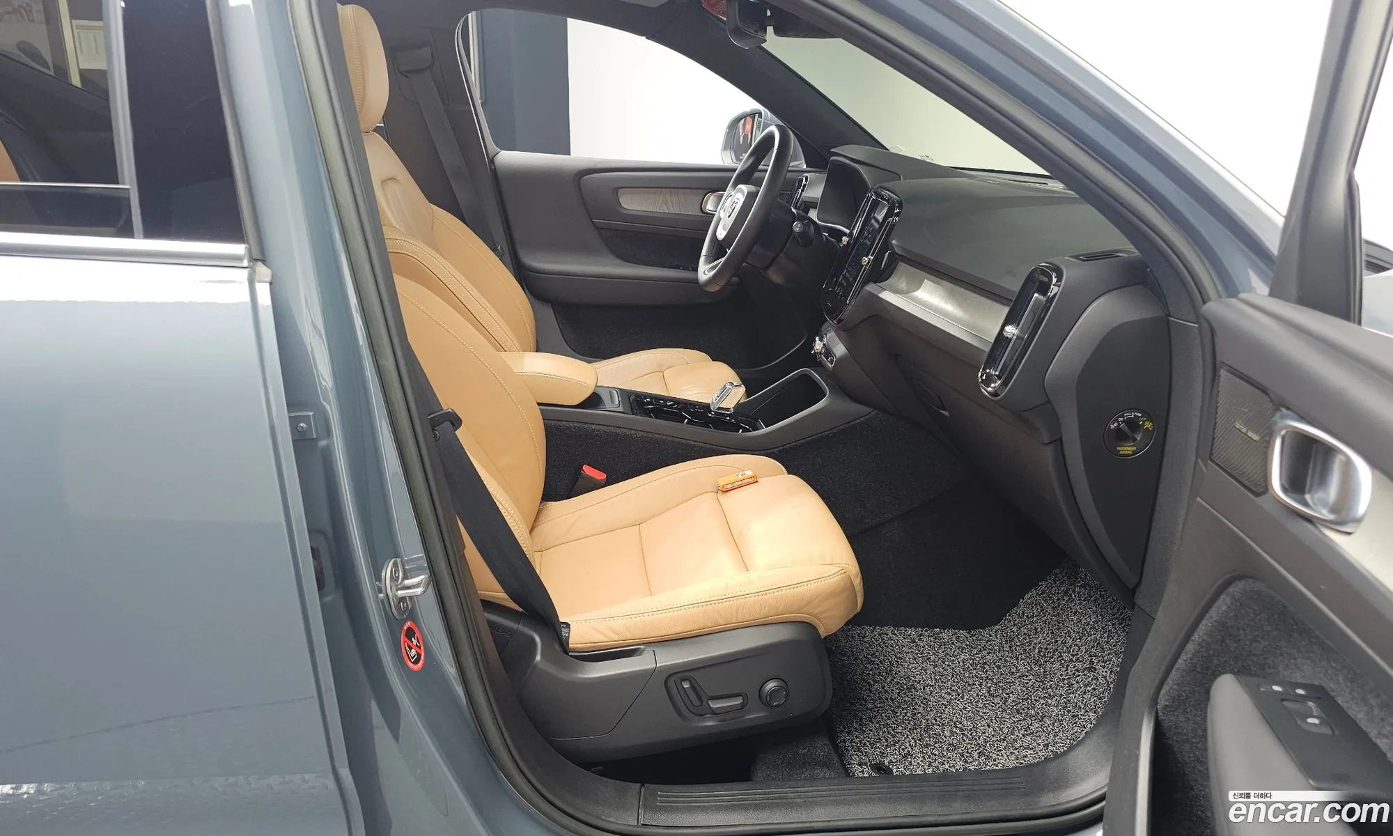 Volvo XC40 2022 — 18
