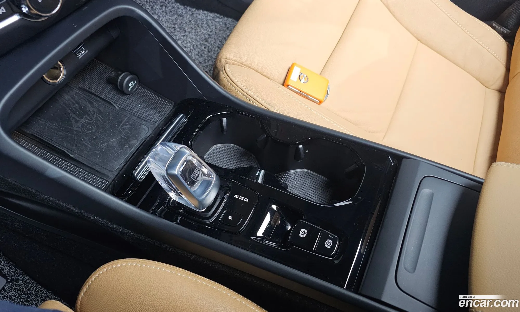 Volvo XC40 2022 — 6