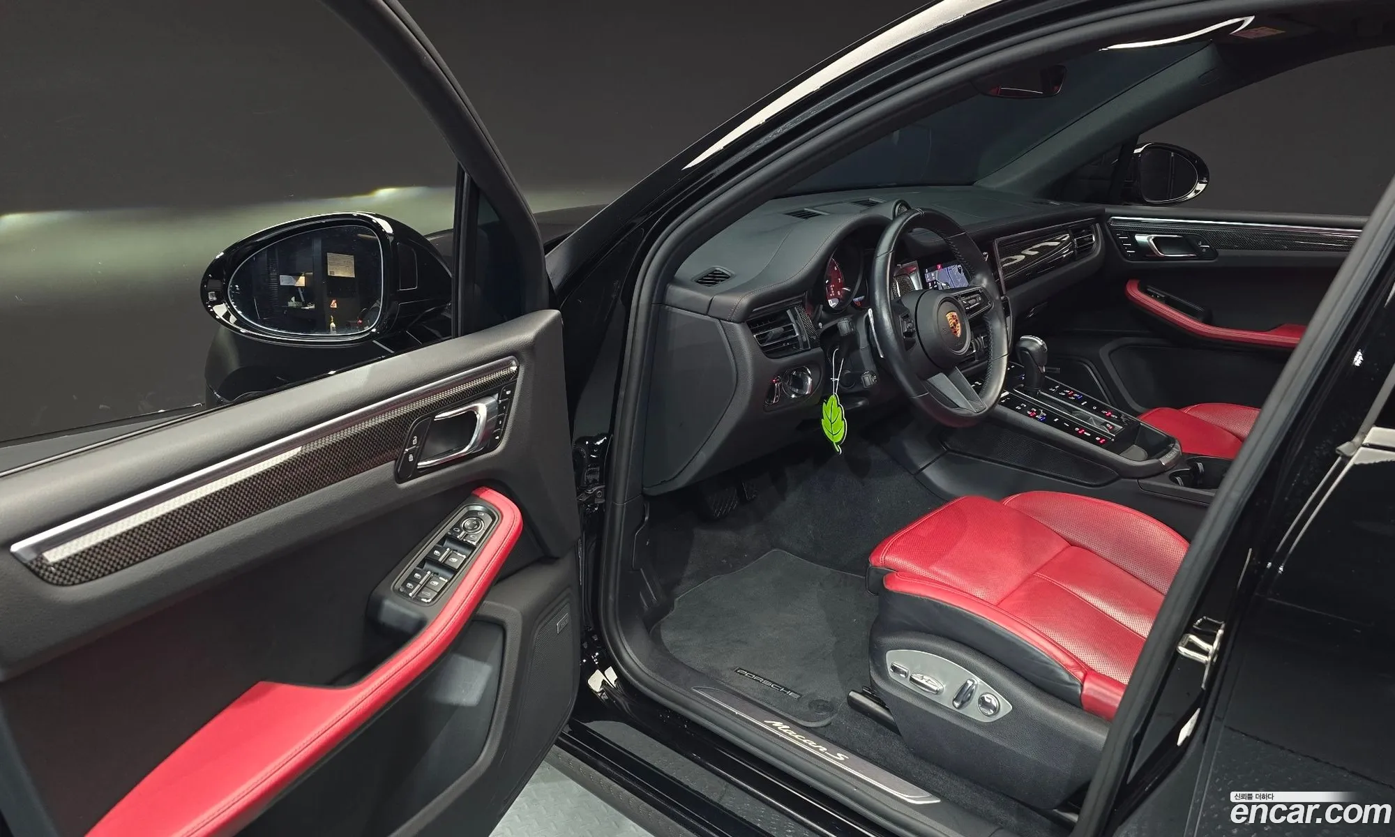 Porsche Macan 2023 WP1AG2954PLB52784 — 17