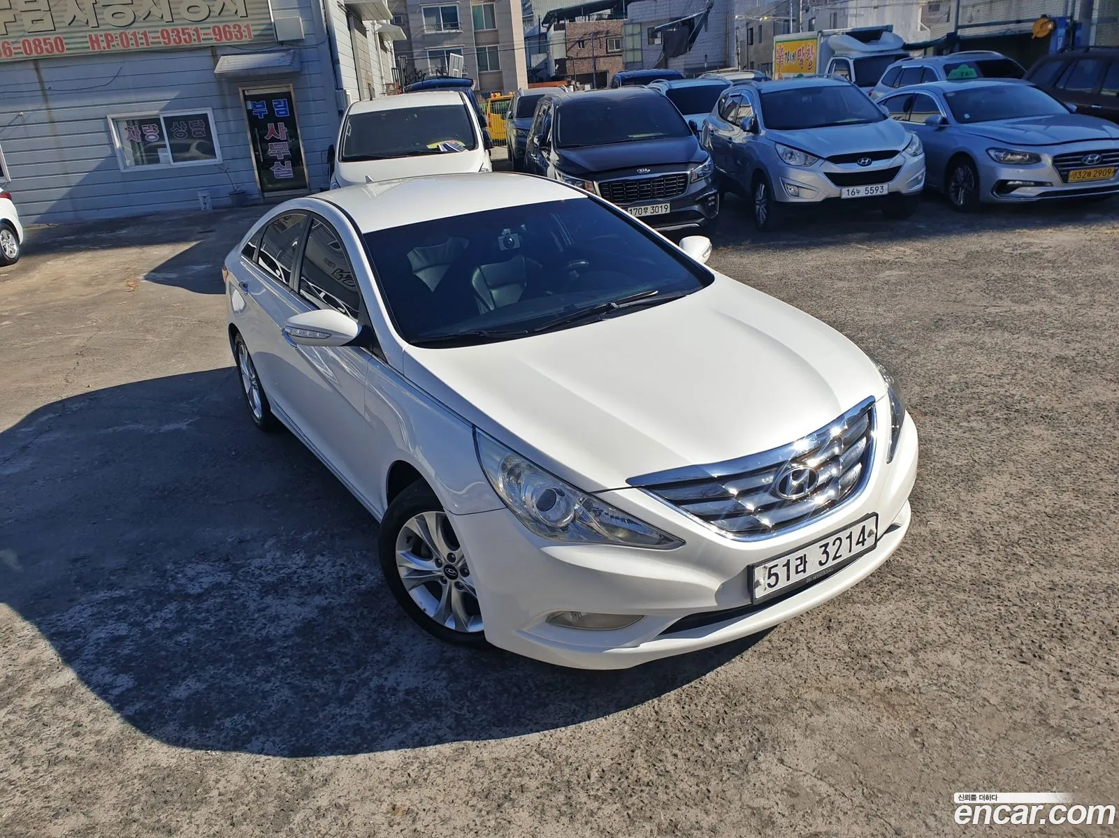 Hyundai YF Sonata 2010 — 9
