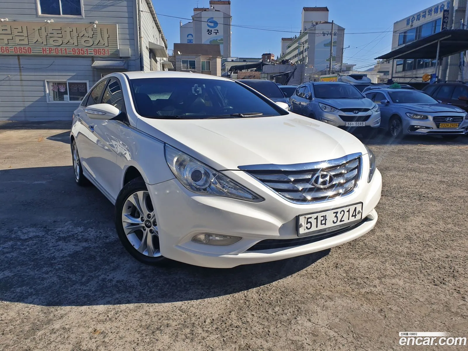 Hyundai YF Sonata 2010 — 20