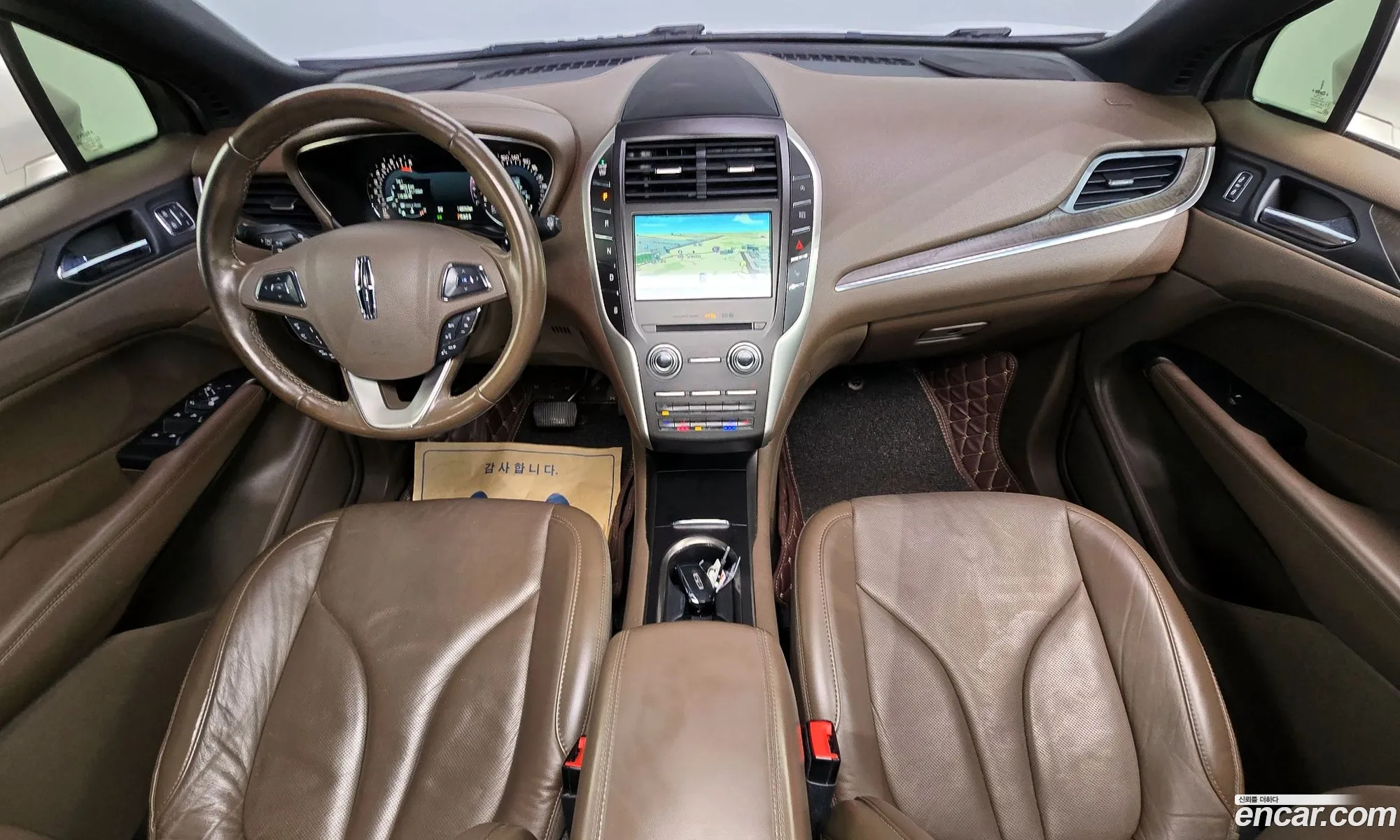Lincoln MKC 2018 5LMCJ3D92JUL20184 — 4