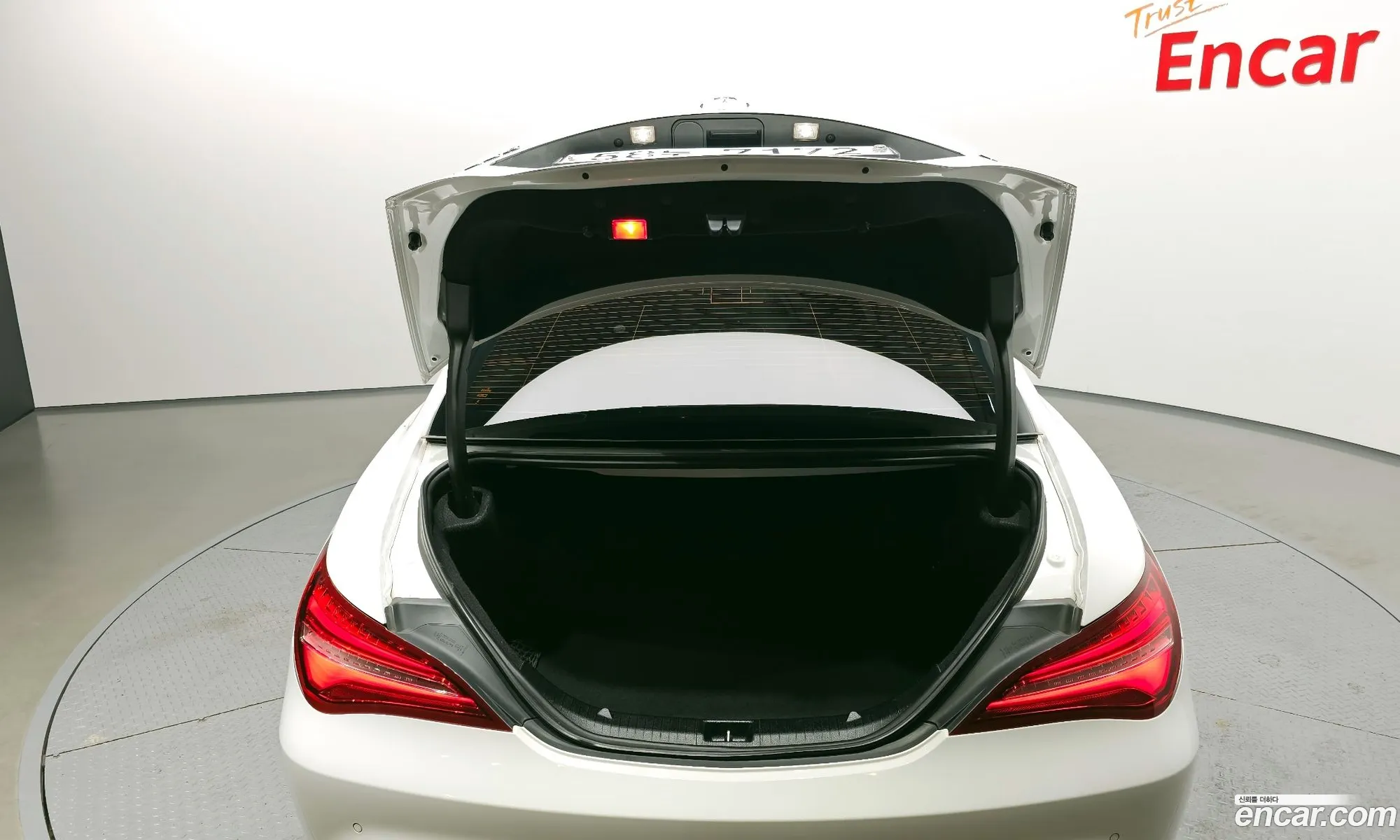 Mercedes-Benz CLA-Class C117 2018 — 9