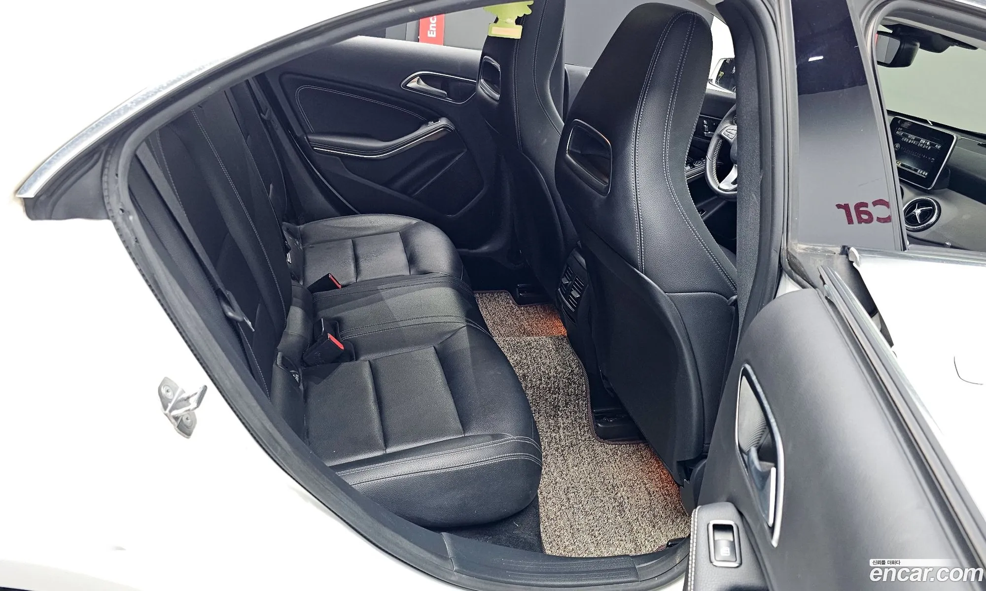 Mercedes-Benz CLA-Class C117 2018 — 11
