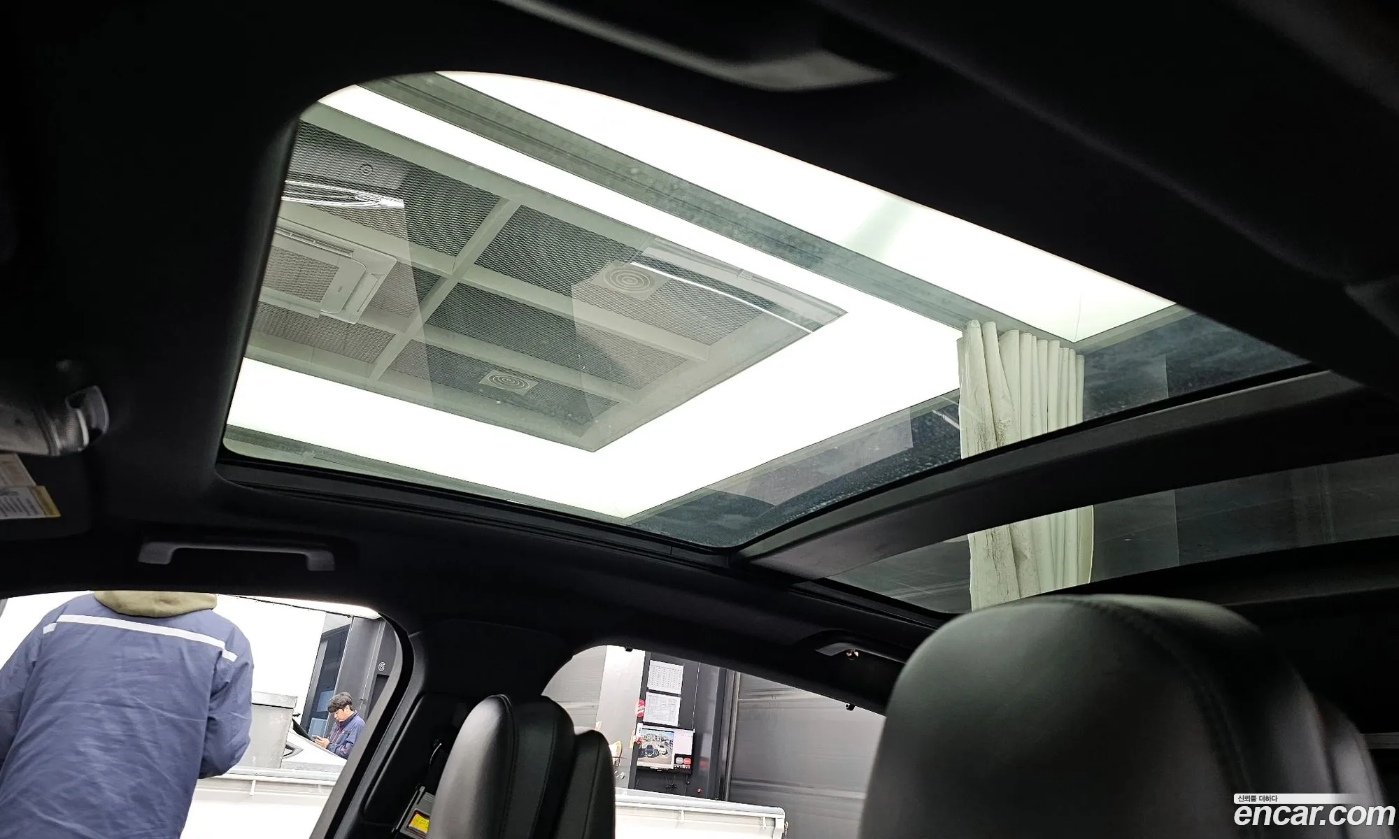 Lincoln Continental 10th Gen 2019 — 16