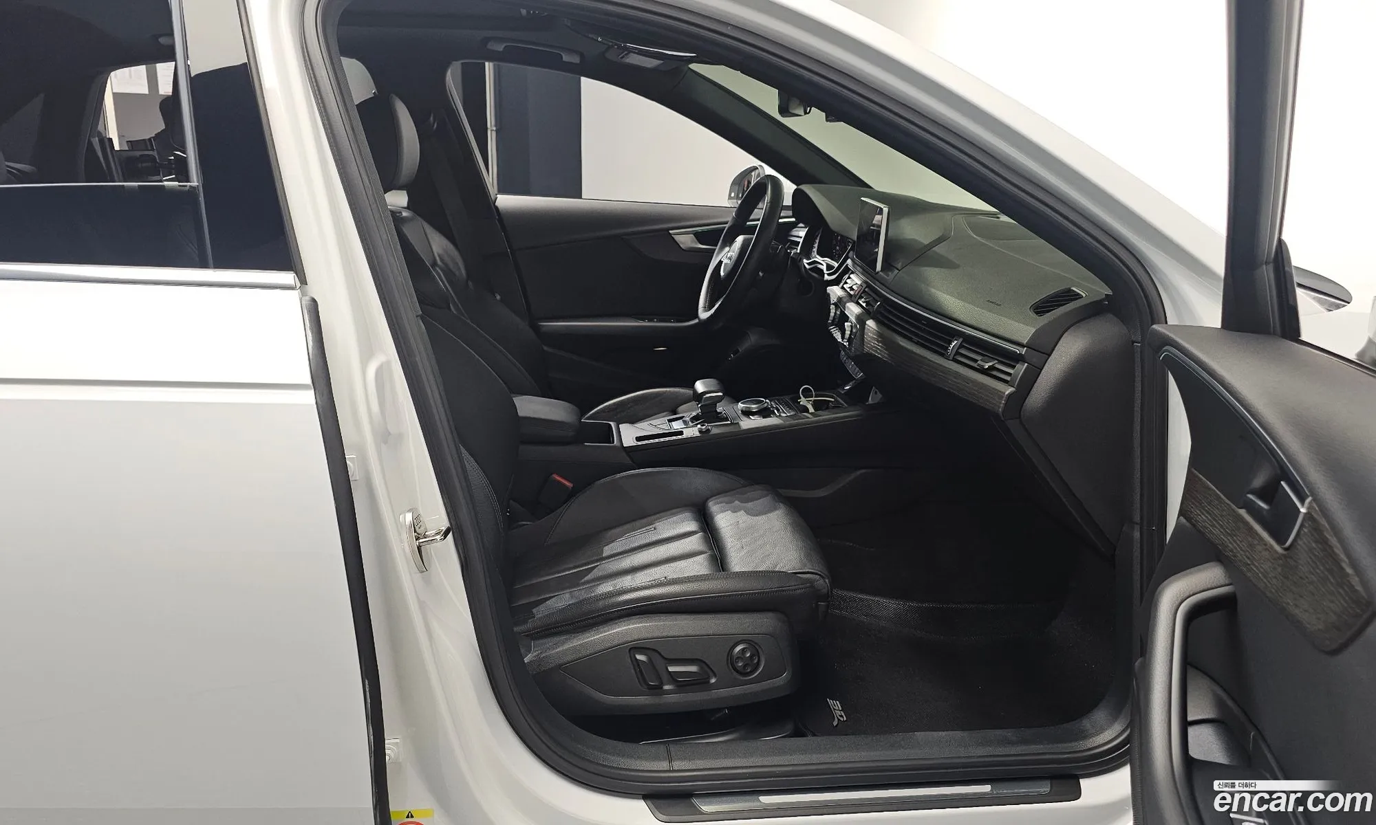 Audi A4 2019 WAUZZZF48KN022388 — 14