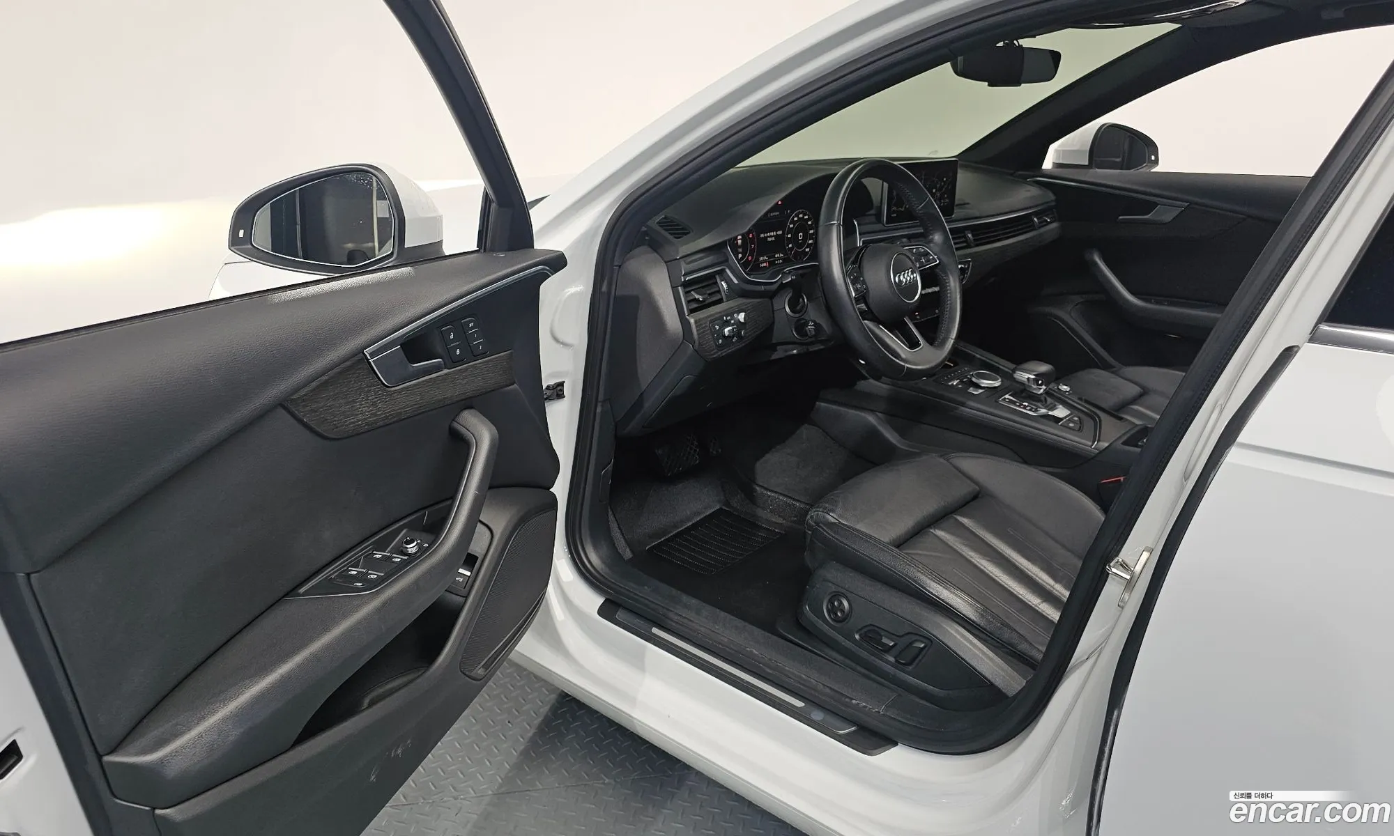Audi A4 2019 WAUZZZF48KN022388 — 7