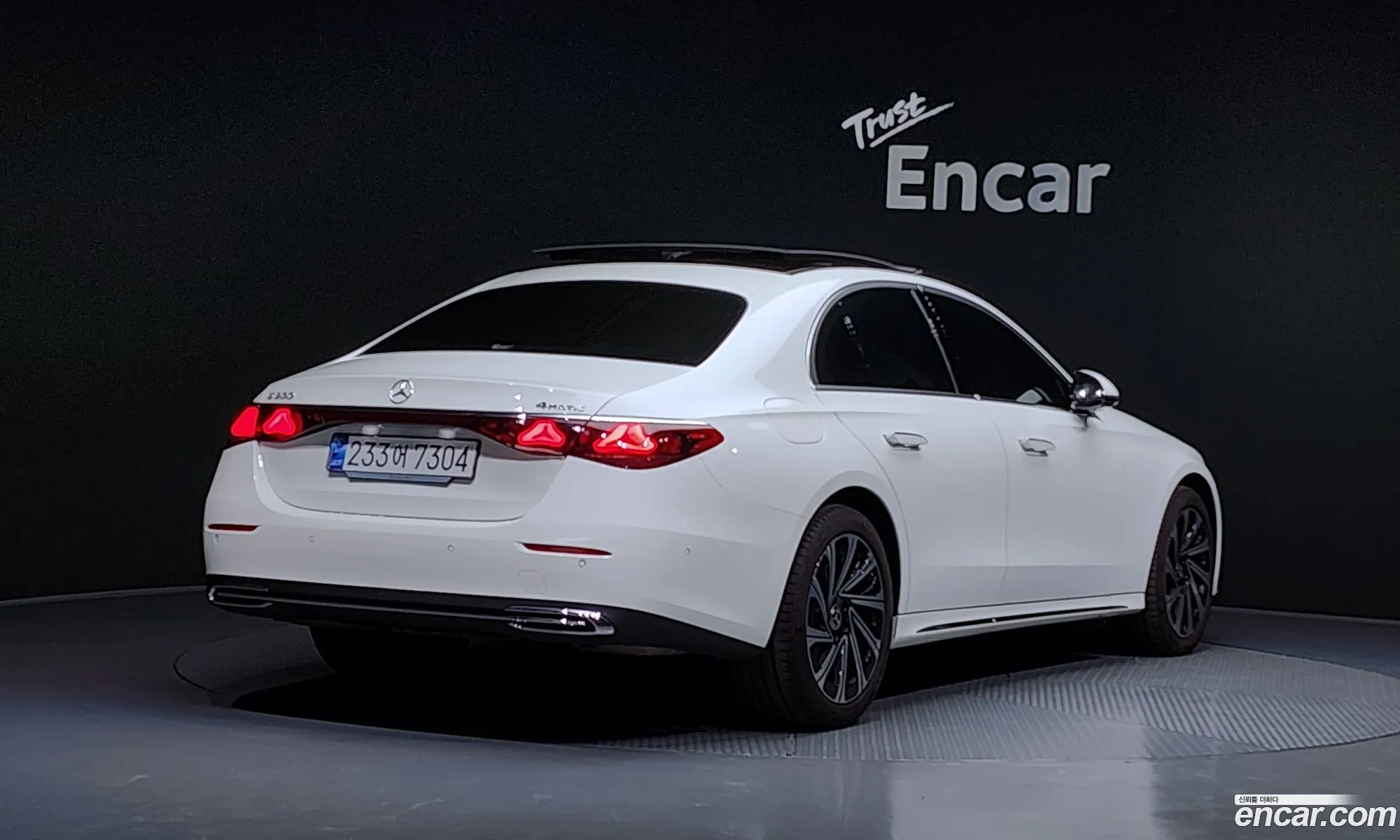Mercedes-Benz E-Class W214 2024 — 15