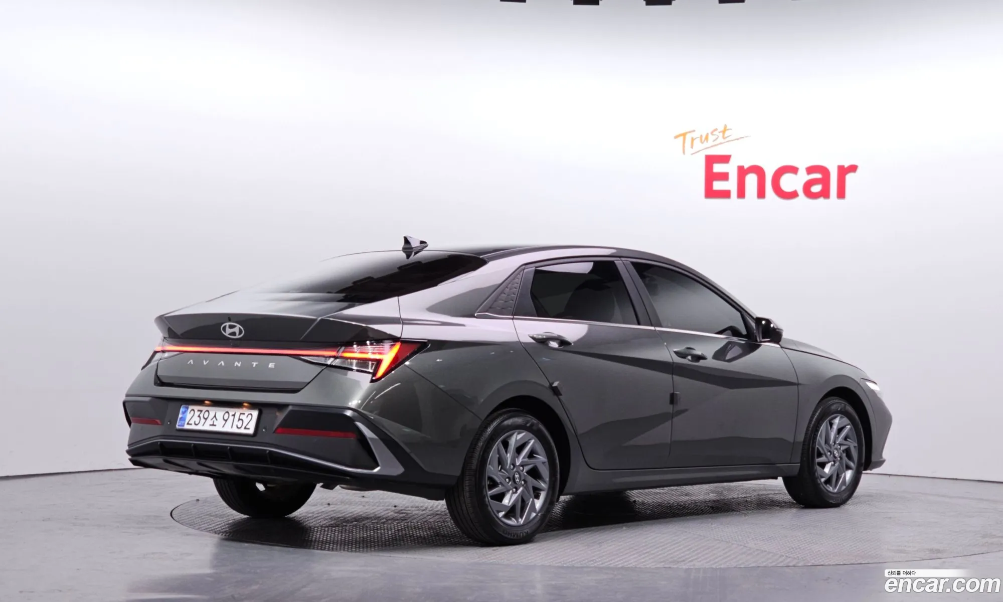 Hyundai Elantra 2024 — 9