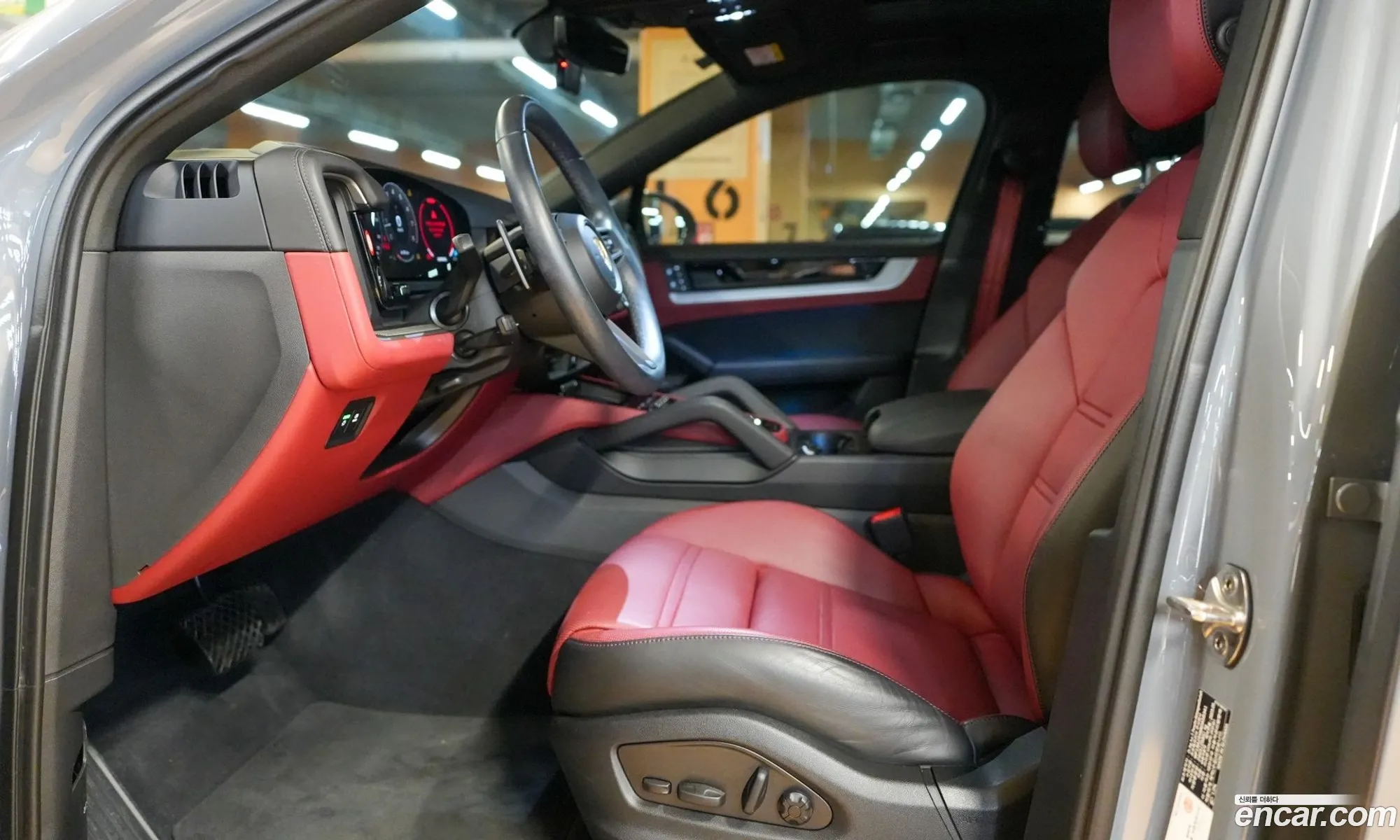 Porsche Cayenne 2023 — 3