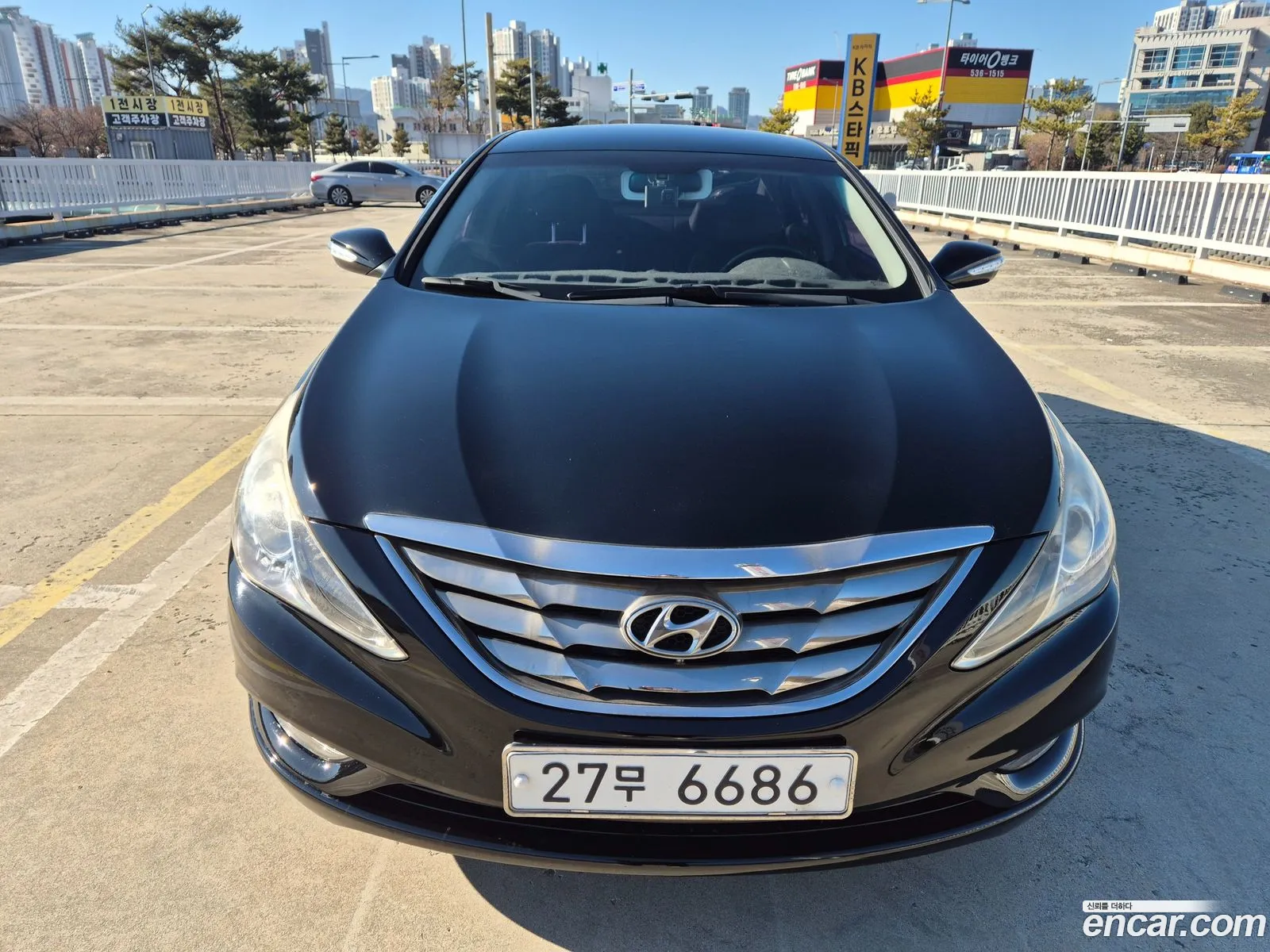 Hyundai YF Sonata 2011 — 2