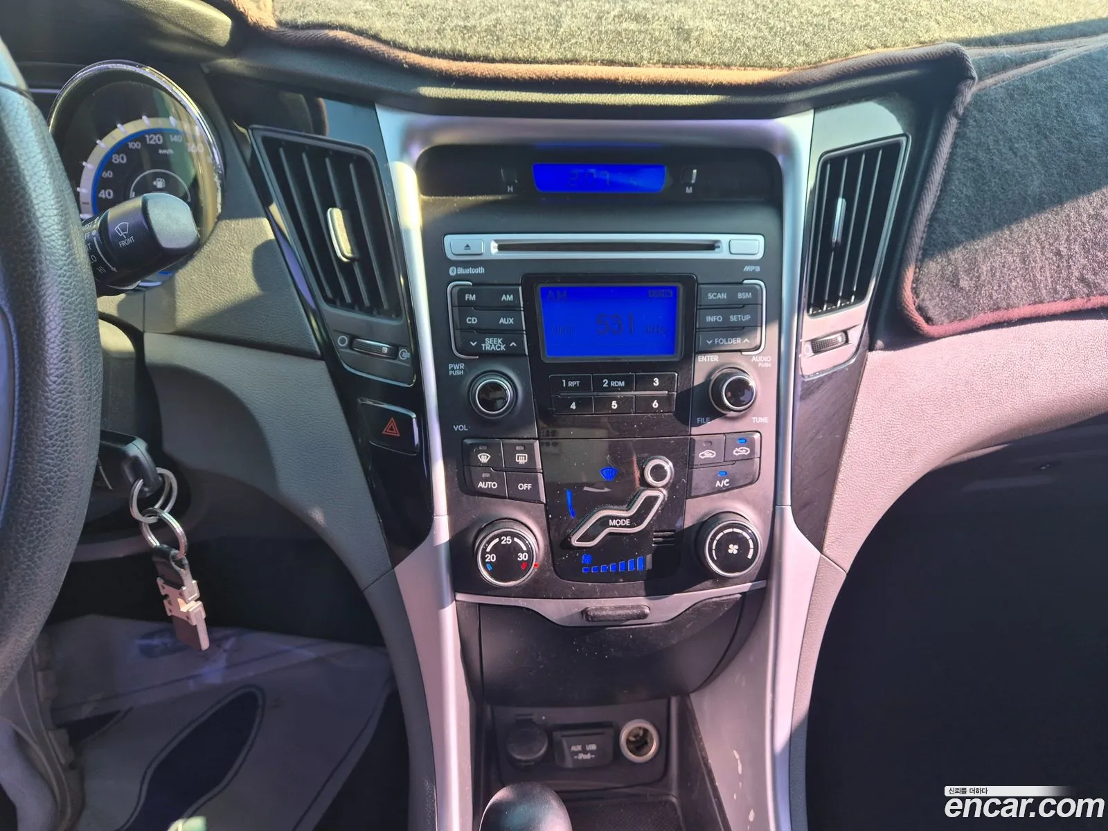 Hyundai YF Sonata 2011 — 6
